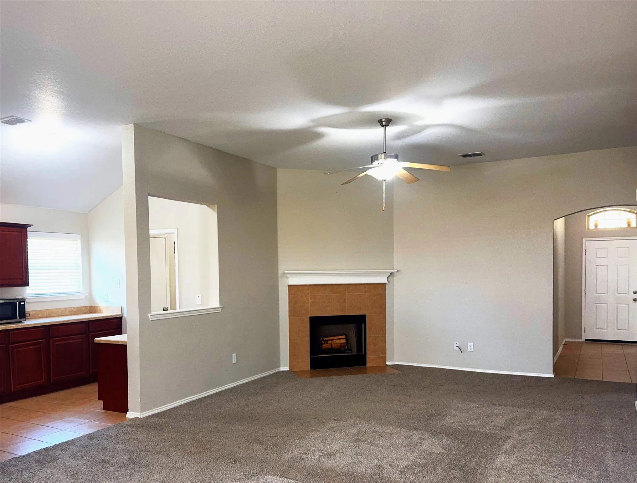 Single Family Residence For Sale in Tarrant County , 9932 Mount Pheasant Road, Fort Worth, Texas 76108, 4 Bedroom, 2 Bathroom, 2 Garage spaces, 1,866 Sqft, built in 2009, mls#21321878, Real Estate Agent in Fort Worth, Homes For Sale in Tarrant county, Homes For Sale in Fort Worth, Realtor in Fort Worth Texas, Real Estate Brokerage Independent Realty Texas, Luminita Cordes Realtor