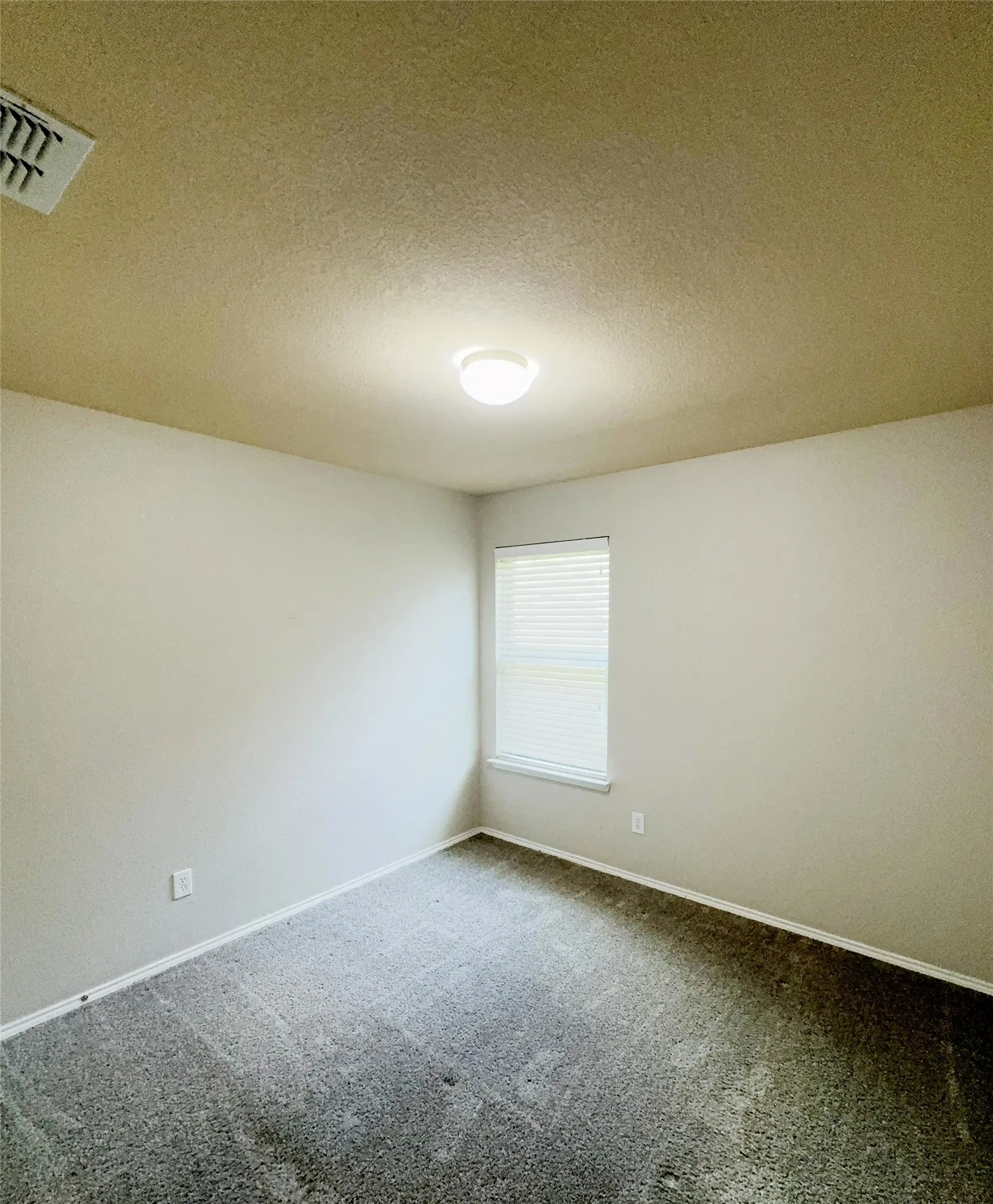 Single Family Residence For Sale in Tarrant County , 9932 Mount Pheasant Road, Fort Worth, Texas 76108, 4 Bedroom, 2 Bathroom, 2 Garage spaces, 1,866 Sqft, built in 2009, mls#21321878, Real Estate Agent in Fort Worth, Homes For Sale in Tarrant county, Homes For Sale in Fort Worth, Realtor in Fort Worth Texas, Real Estate Brokerage Independent Realty Texas, Luminita Cordes Realtor