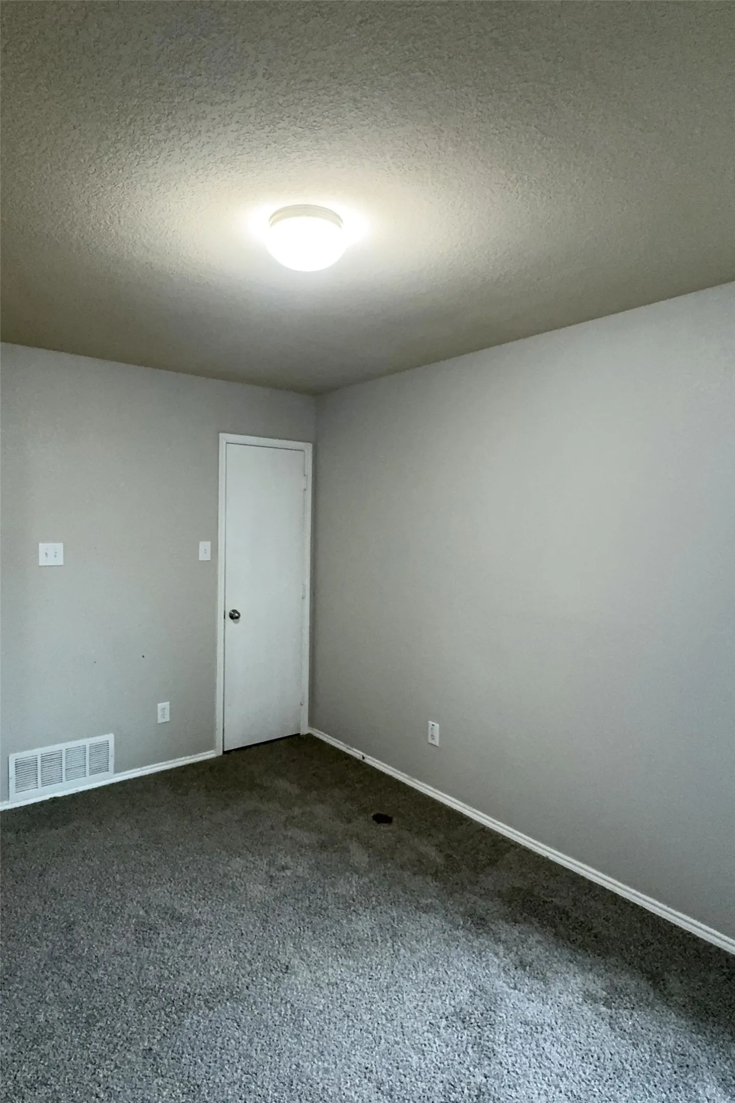 Single Family Residence For Sale in Tarrant County , 9932 Mount Pheasant Road, Fort Worth, Texas 76108, 4 Bedroom, 2 Bathroom, 2 Garage spaces, 1,866 Sqft, built in 2009, mls#21321878, Real Estate Agent in Fort Worth, Homes For Sale in Tarrant county, Homes For Sale in Fort Worth, Realtor in Fort Worth Texas, Real Estate Brokerage Independent Realty Texas, Luminita Cordes Realtor