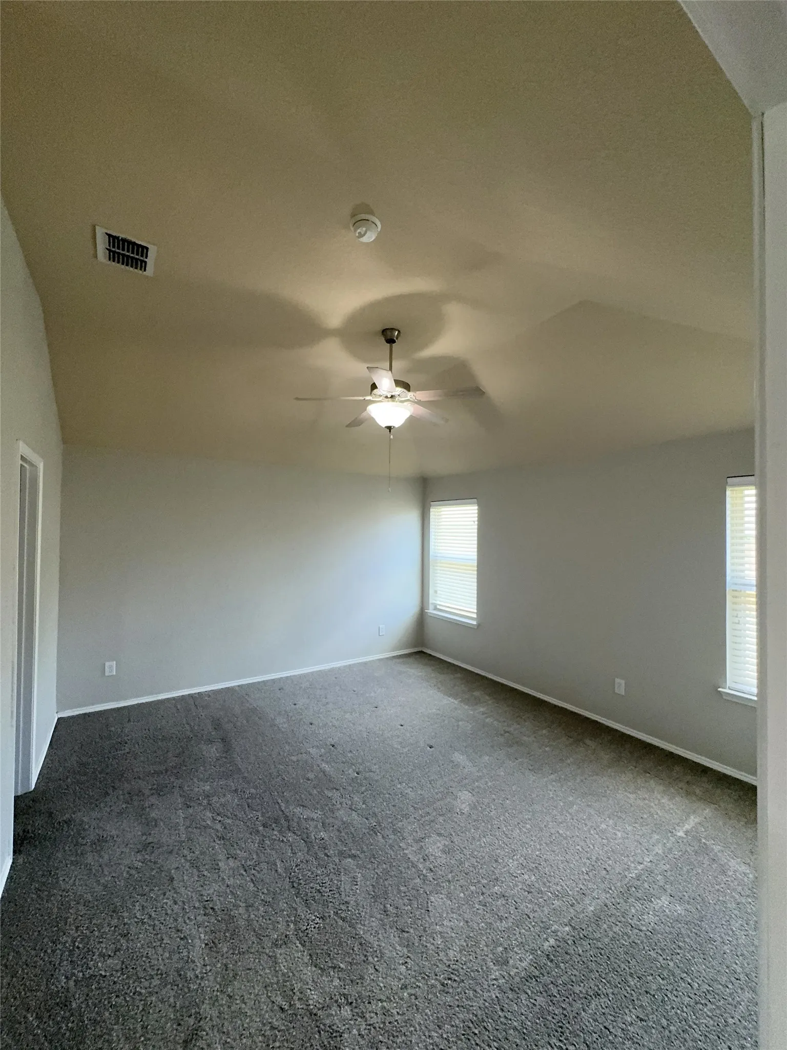 Single Family Residence For Sale in Tarrant County , 9932 Mount Pheasant Road, Fort Worth, Texas 76108, 4 Bedroom, 2 Bathroom, 2 Garage spaces, 1,866 Sqft, built in 2009, mls#21321878, Real Estate Agent in Fort Worth, Homes For Sale in Tarrant county, Homes For Sale in Fort Worth, Realtor in Fort Worth Texas, Real Estate Brokerage Independent Realty Texas, Luminita Cordes Realtor