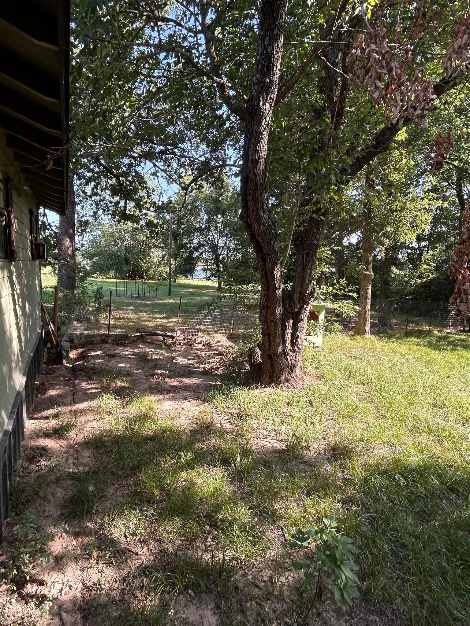 Single Family Residence For Sale in Van Zandt County , 130 CR 3821, Wills Point, Texas 75169, 2 Bedroom, 2 Bathroom, Garage spaces, 1,152 Sqft, built in 1993, mls#21324650, Real Estate Agent in Wills Point, Homes For Sale in Van Zandt county, Homes For Sale in Wills Point, Realtor in Wills Point Texas, Real Estate Brokerage Independent Realty Texas, Luminita Cordes Realtor