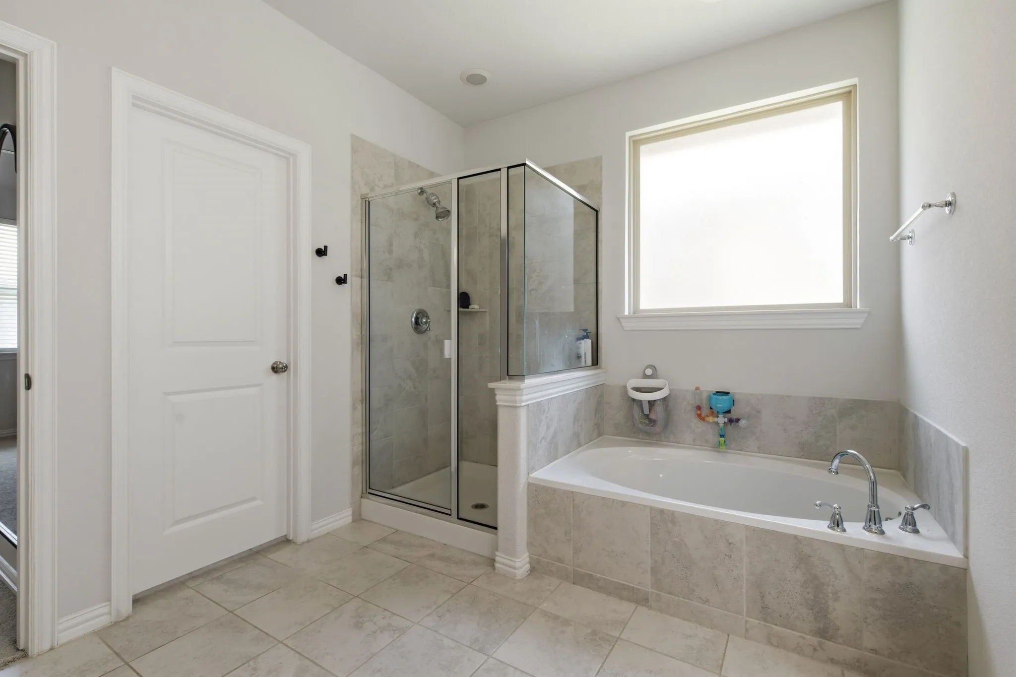 Single Family Residence For Rent in Collin County , 716 Monarch Lane, Celina, Texas 75009, 4 Bedroom, 2 Bathroom, 2 Garage spaces, 1,840 Sqft, built in 2018, mls#21324430, Real Estate Agent in Celina, Homes For Rent in Collin county, Homes For Rent in Celina, Realtor in Celina Texas, Real Estate Brokerage Independent Realty Texas, Luminita Cordes Realtor