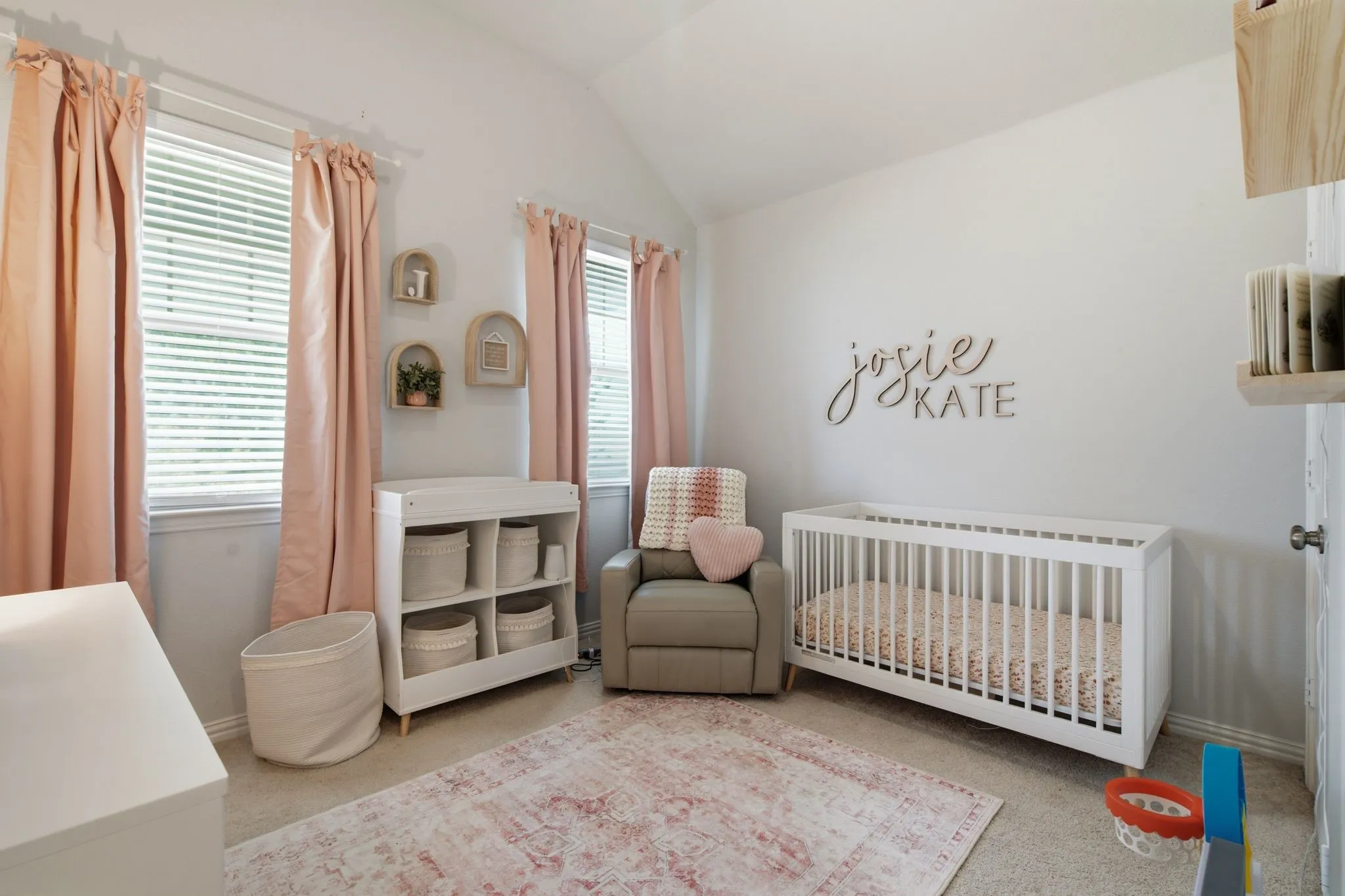 Single Family Residence For Rent in Collin County , 716 Monarch Lane, Celina, Texas 75009, 4 Bedroom, 2 Bathroom, 2 Garage spaces, 1,840 Sqft, built in 2018, mls#21324430, Real Estate Agent in Celina, Homes For Rent in Collin county, Homes For Rent in Celina, Realtor in Celina Texas, Real Estate Brokerage Independent Realty Texas, Luminita Cordes Realtor