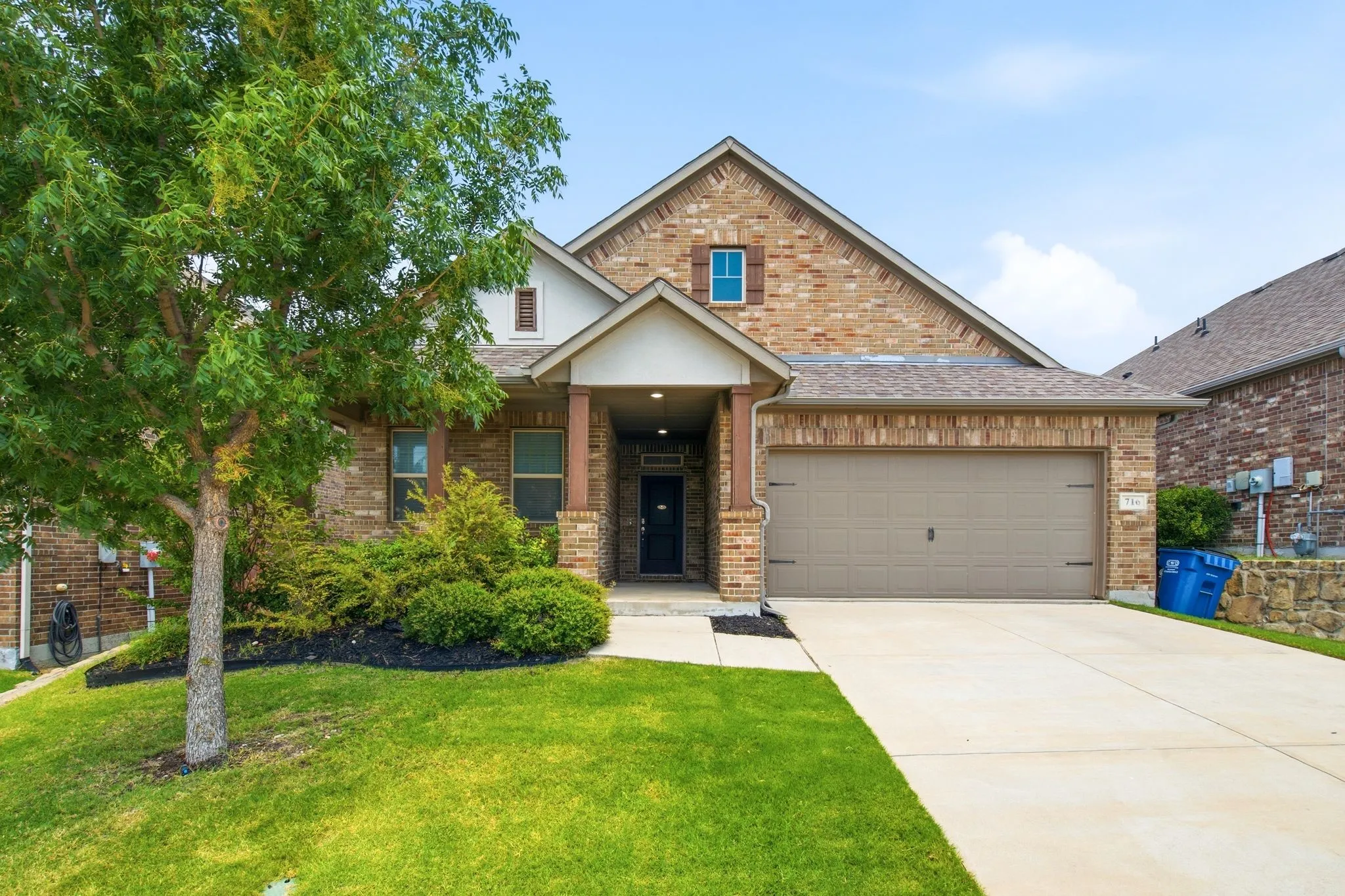Single Family Residence For Rent in Collin County , 716 Monarch Lane, Celina, Texas 75009, 4 Bedroom, 2 Bathroom, 2 Garage spaces, 1,840 Sqft, built in 2018, mls#21324430, Real Estate Agent in Celina, Homes For Rent in Collin county, Homes For Rent in Celina, Realtor in Celina Texas, Real Estate Brokerage Independent Realty Texas, Luminita Cordes Realtor