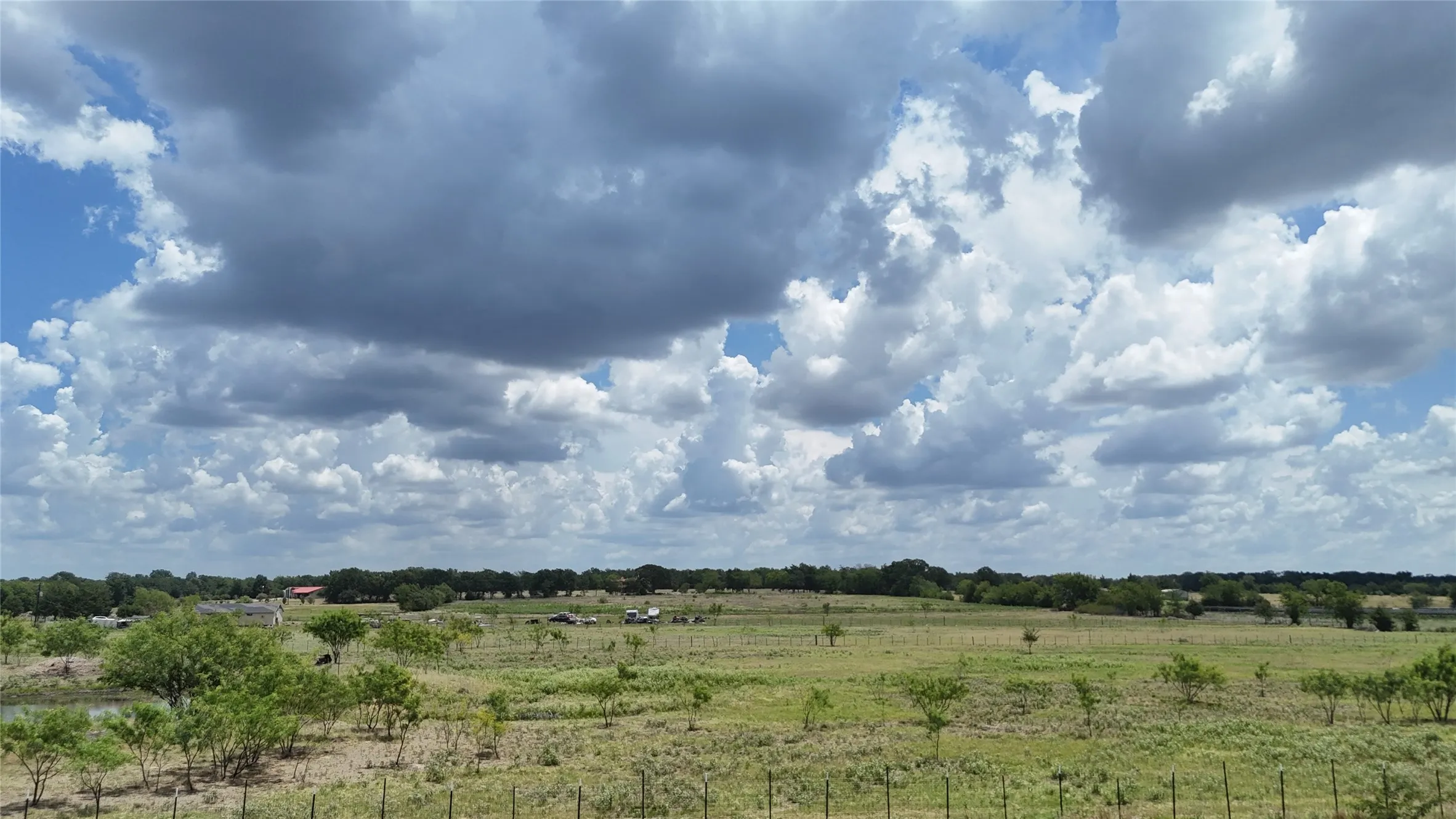 Enjoy peaceful country living just minutes from Kerens and Corsicana.