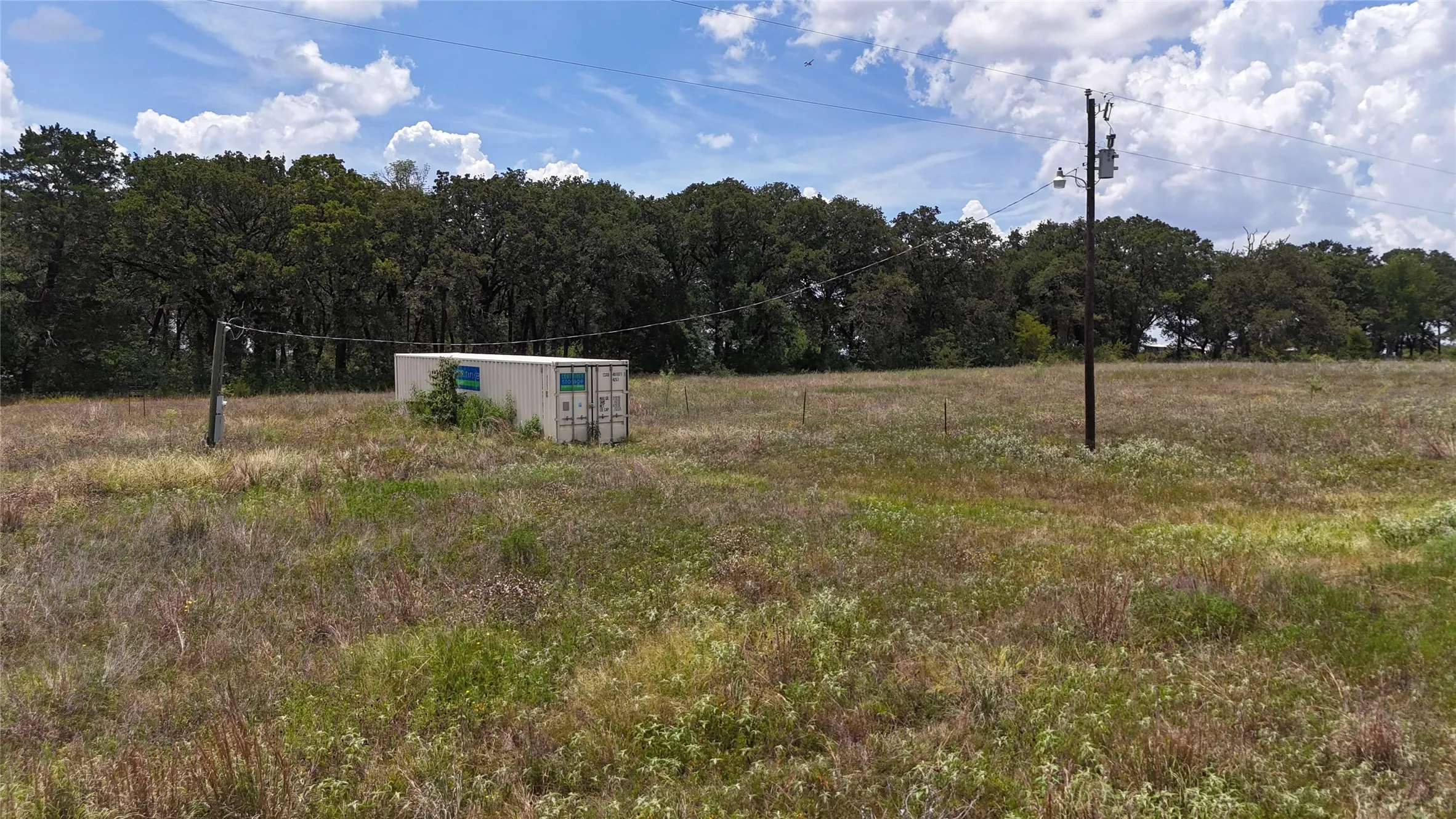 Enjoy privacy without sacrificing convenient access to nearby towns.
