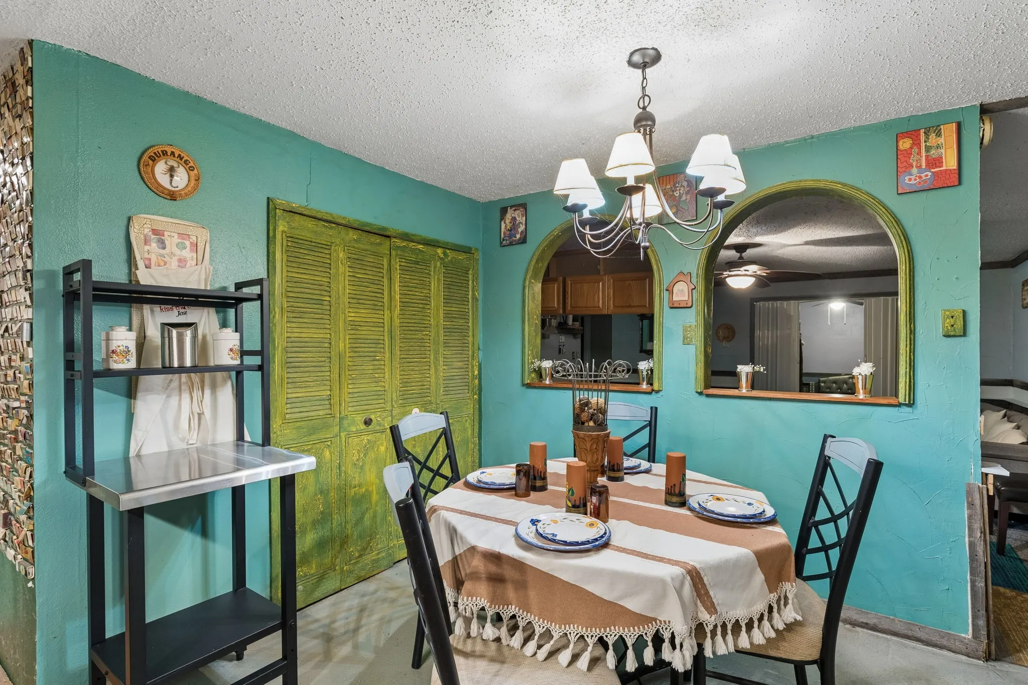 Single Family Residence For Sale in Collin County , 3352 Buckingham Lane, Plano, Texas 75074, 3 Bedroom, 2 Bathroom, Garage spaces, 1,556 Sqft, built in 1972, mls#21309293, Real Estate Agent in Plano, Homes For Sale in Collin county, Homes For Sale in Plano, Realtor in Plano Texas, Real Estate Brokerage Independent Realty Texas, Luminita Cordes Realtor