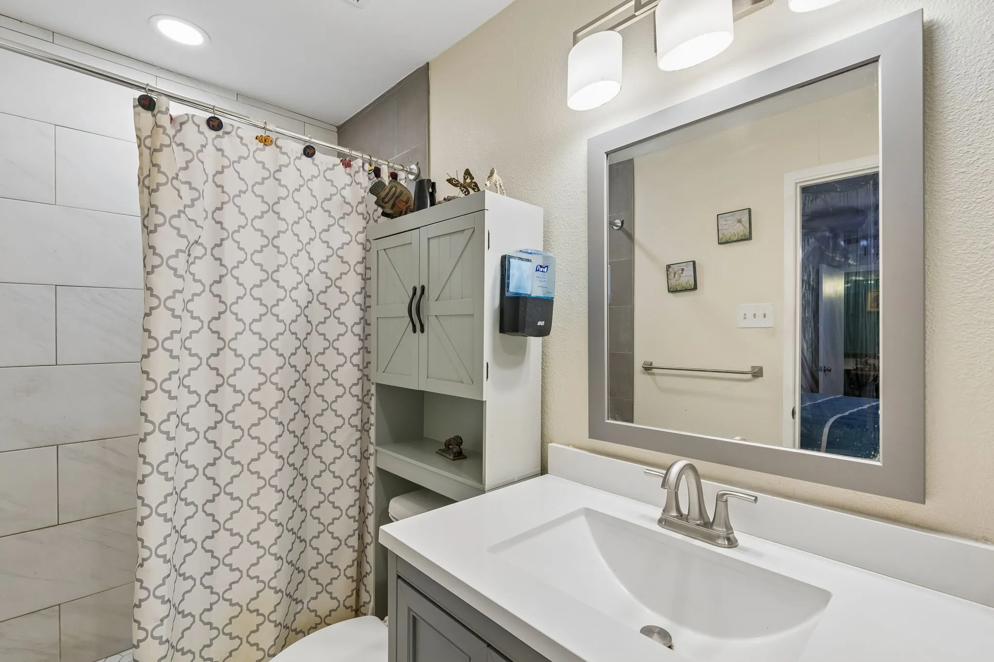Primary Ensuite Bath