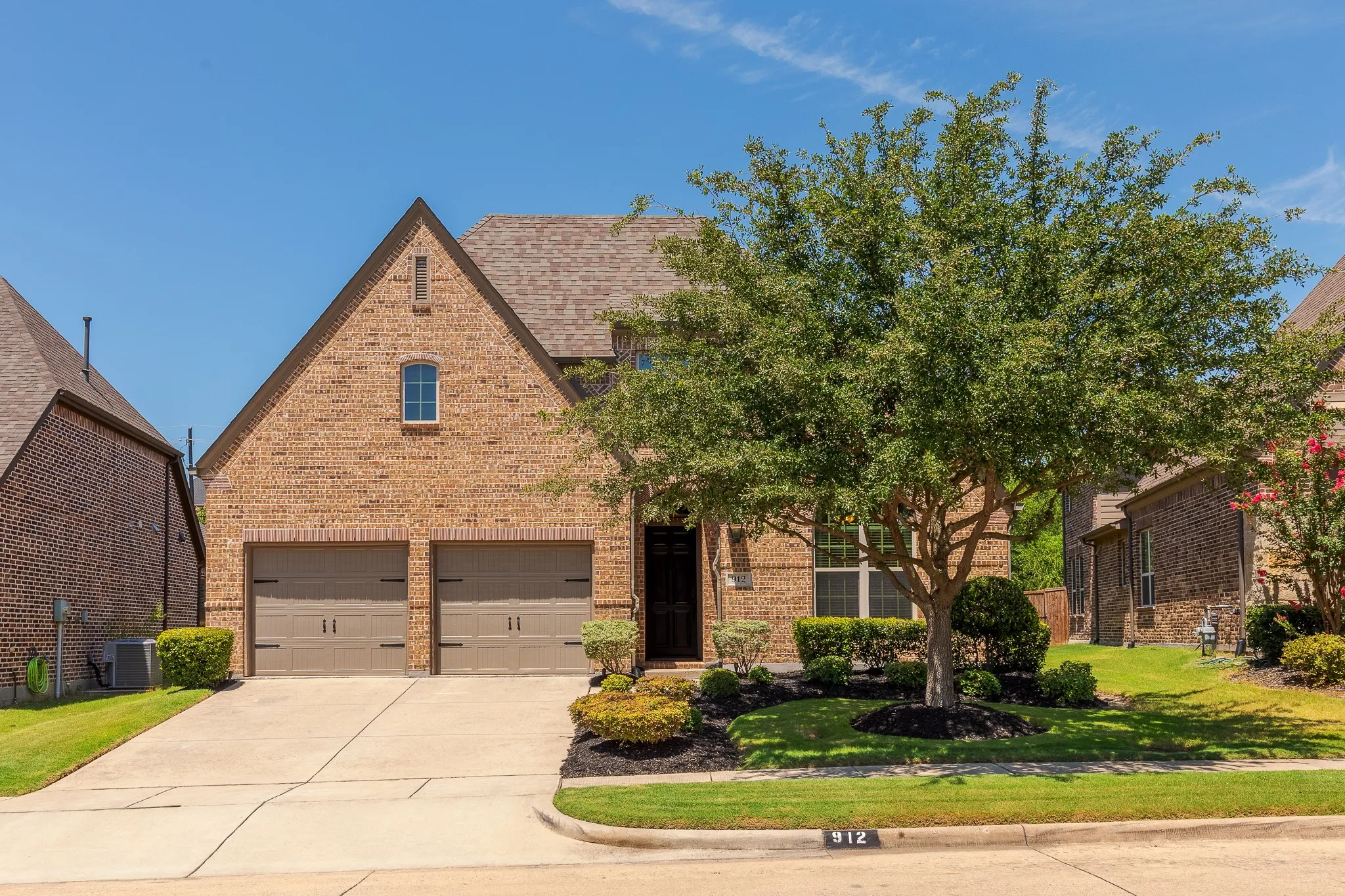 Single Family Residence For Sale in Collin County , 912 Snyder Drive, Mc Kinney, Texas 75072, 3 Bedroom, 2 Bathroom, 2 Garage spaces, 2,465 Sqft, built in 2015, mls#21322163, Real Estate Agent in Mc Kinney, Homes For Sale in Collin county, Homes For Sale in Mc Kinney, Realtor in Mc Kinney Texas, Real Estate Brokerage Independent Realty Texas, Luminita Cordes Realtor