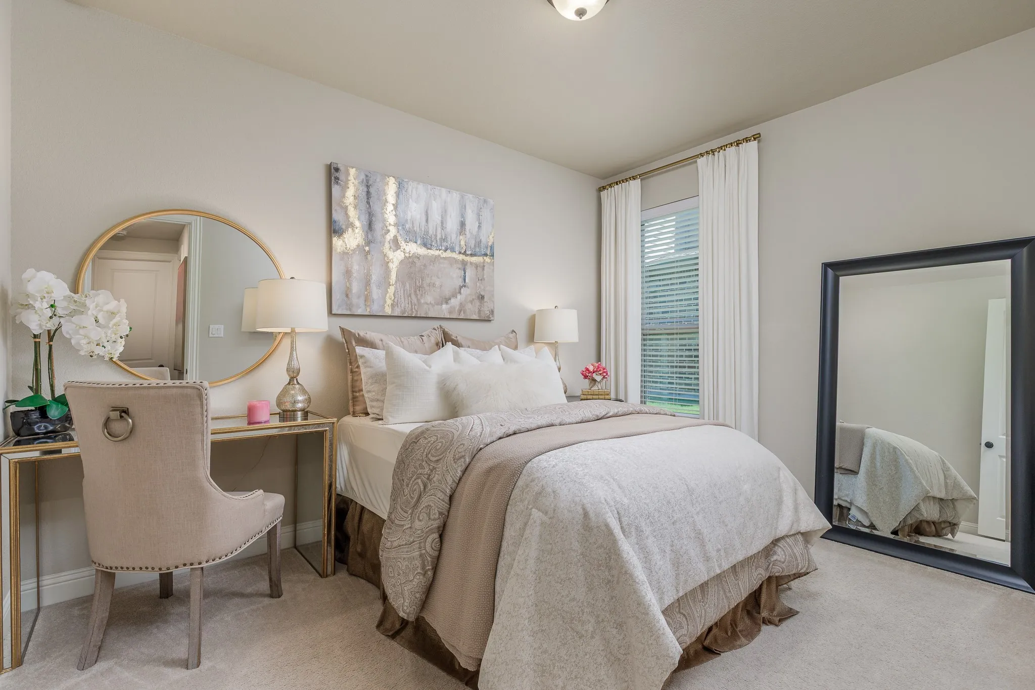 Single Family Residence For Sale in Collin County , 912 Snyder Drive, Mc Kinney, Texas 75072, 3 Bedroom, 2 Bathroom, 2 Garage spaces, 2,465 Sqft, built in 2015, mls#21322163, Real Estate Agent in Mc Kinney, Homes For Sale in Collin county, Homes For Sale in Mc Kinney, Realtor in Mc Kinney Texas, Real Estate Brokerage Independent Realty Texas, Luminita Cordes Realtor