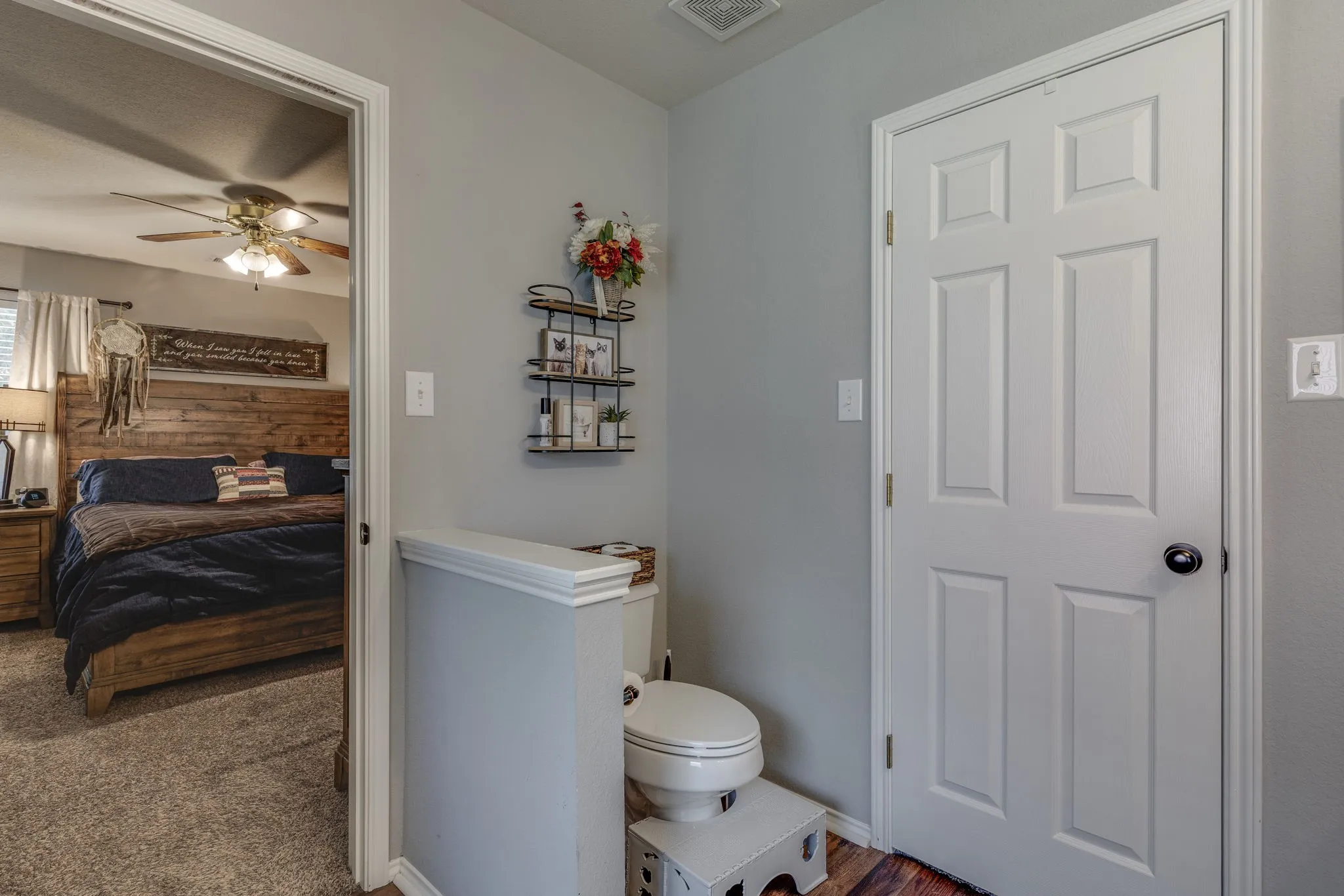 Single Family Residence For Sale in Tarrant County , 304 Mary Kay Court, Burleson, Texas 76028, 3 Bedroom, 2 Bathroom, 2 Garage spaces, 1,679 Sqft, built in 2003, mls#21324116, Real Estate Agent in Burleson, Homes For Sale in Tarrant county, Homes For Sale in Burleson, Realtor in Burleson Texas, Real Estate Brokerage Independent Realty Texas, Luminita Cordes Realtor