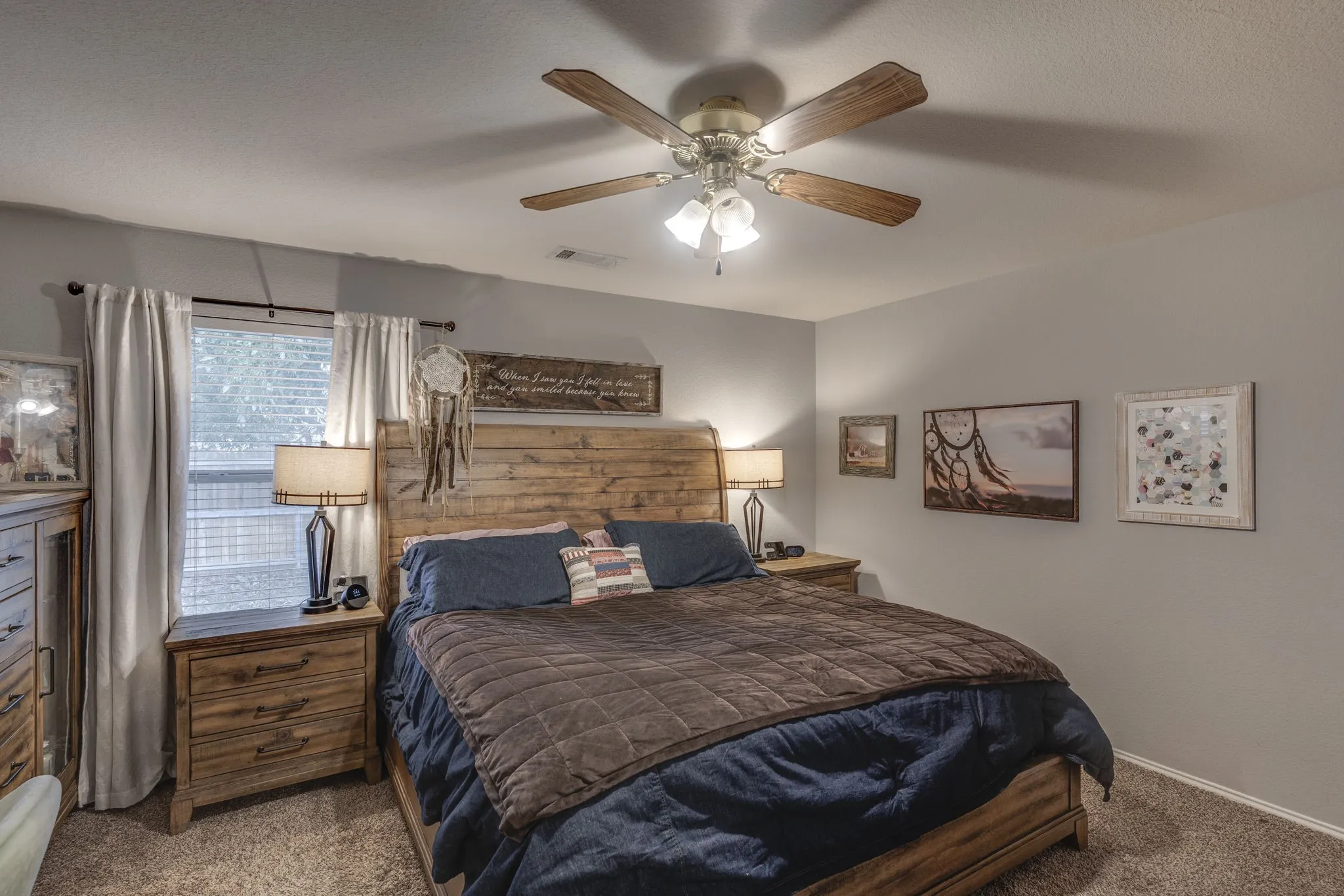 Single Family Residence For Sale in Tarrant County , 304 Mary Kay Court, Burleson, Texas 76028, 3 Bedroom, 2 Bathroom, 2 Garage spaces, 1,679 Sqft, built in 2003, mls#21324116, Real Estate Agent in Burleson, Homes For Sale in Tarrant county, Homes For Sale in Burleson, Realtor in Burleson Texas, Real Estate Brokerage Independent Realty Texas, Luminita Cordes Realtor