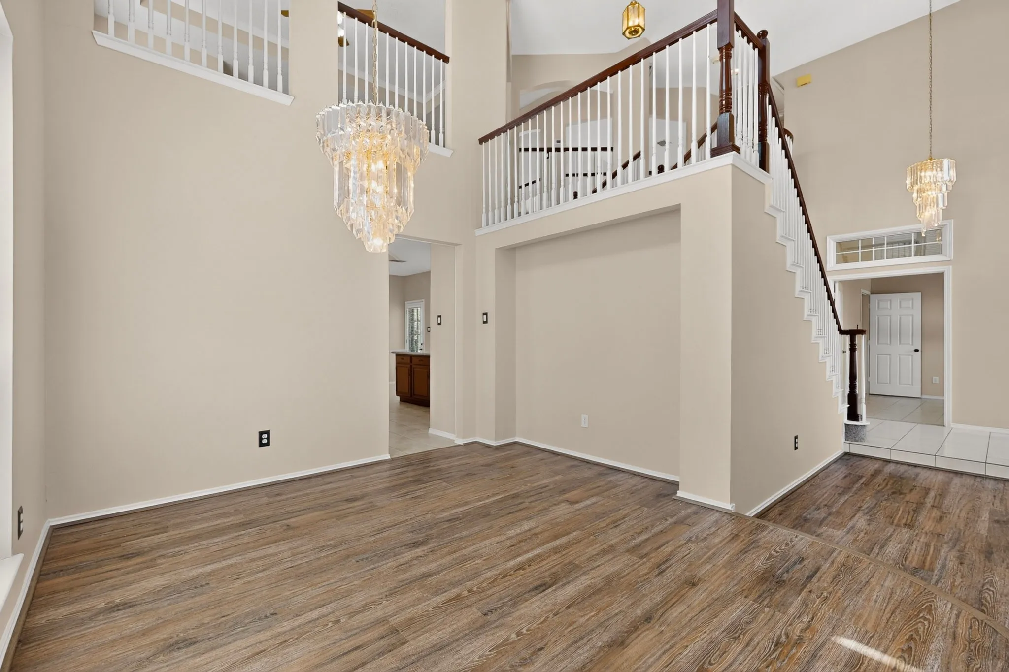 Single Family Residence For Rent in Collin County , 7217 Randall Way, Plano, Texas 75025, 5 Bedroom, 4 Bathroom, 2 Garage spaces, 3,235 Sqft, built in 1993, mls#21324392, Real Estate Agent in Plano, Homes For Rent in Collin county, Homes For Rent in Plano, Realtor in Plano Texas, Real Estate Brokerage Independent Realty Texas, Luminita Cordes Realtor