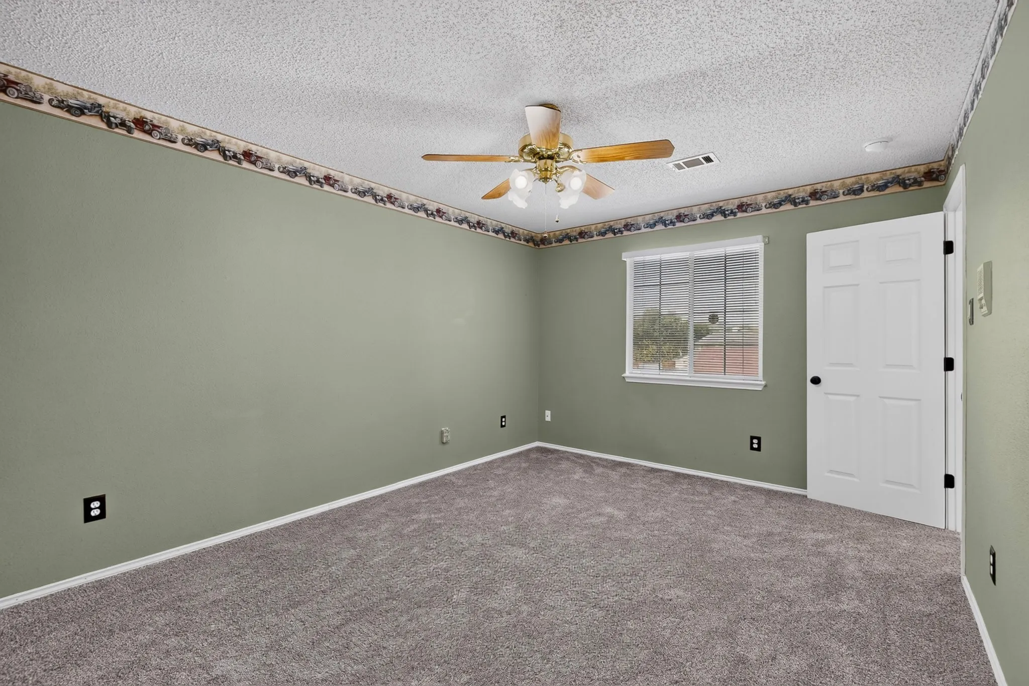 Single Family Residence For Rent in Collin County , 7217 Randall Way, Plano, Texas 75025, 5 Bedroom, 4 Bathroom, 2 Garage spaces, 3,235 Sqft, built in 1993, mls#21324392, Real Estate Agent in Plano, Homes For Rent in Collin county, Homes For Rent in Plano, Realtor in Plano Texas, Real Estate Brokerage Independent Realty Texas, Luminita Cordes Realtor