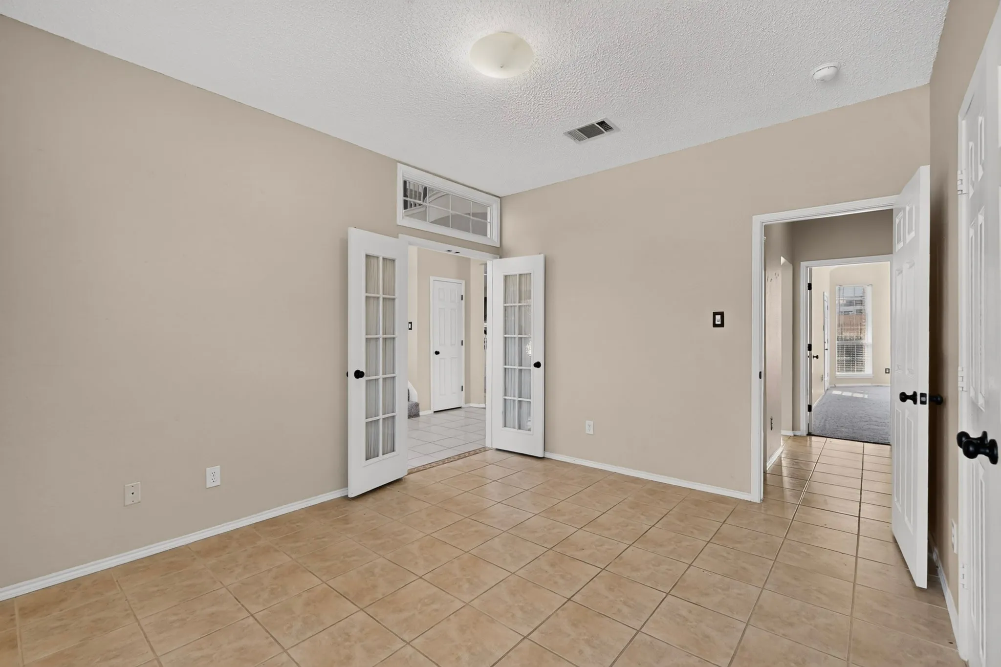 Single Family Residence For Rent in Collin County , 7217 Randall Way, Plano, Texas 75025, 5 Bedroom, 4 Bathroom, 2 Garage spaces, 3,235 Sqft, built in 1993, mls#21324392, Real Estate Agent in Plano, Homes For Rent in Collin county, Homes For Rent in Plano, Realtor in Plano Texas, Real Estate Brokerage Independent Realty Texas, Luminita Cordes Realtor