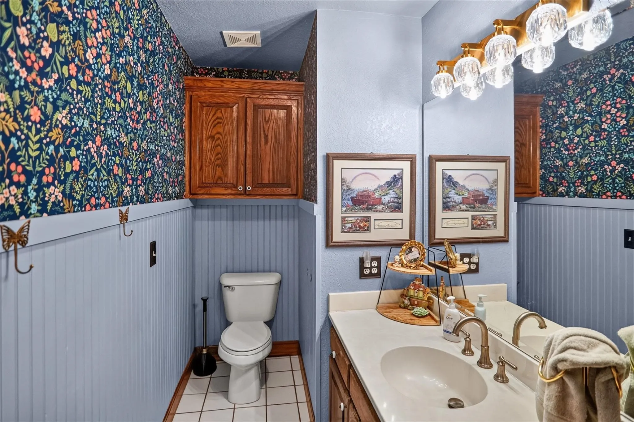 Single Family Residence For Sale in Lamar County , 7837 Farm Road 2648, Paris, Texas 75462, 5 Bedroom, 3 Bathroom, 3 Garage spaces, 3,393 Sqft, built in 1982, mls#21322809, Real Estate Agent in Paris, Homes For Sale in Lamar county, Homes For Sale in Paris, Realtor in Paris Texas, Real Estate Brokerage Independent Realty Texas, Luminita Cordes Realtor
