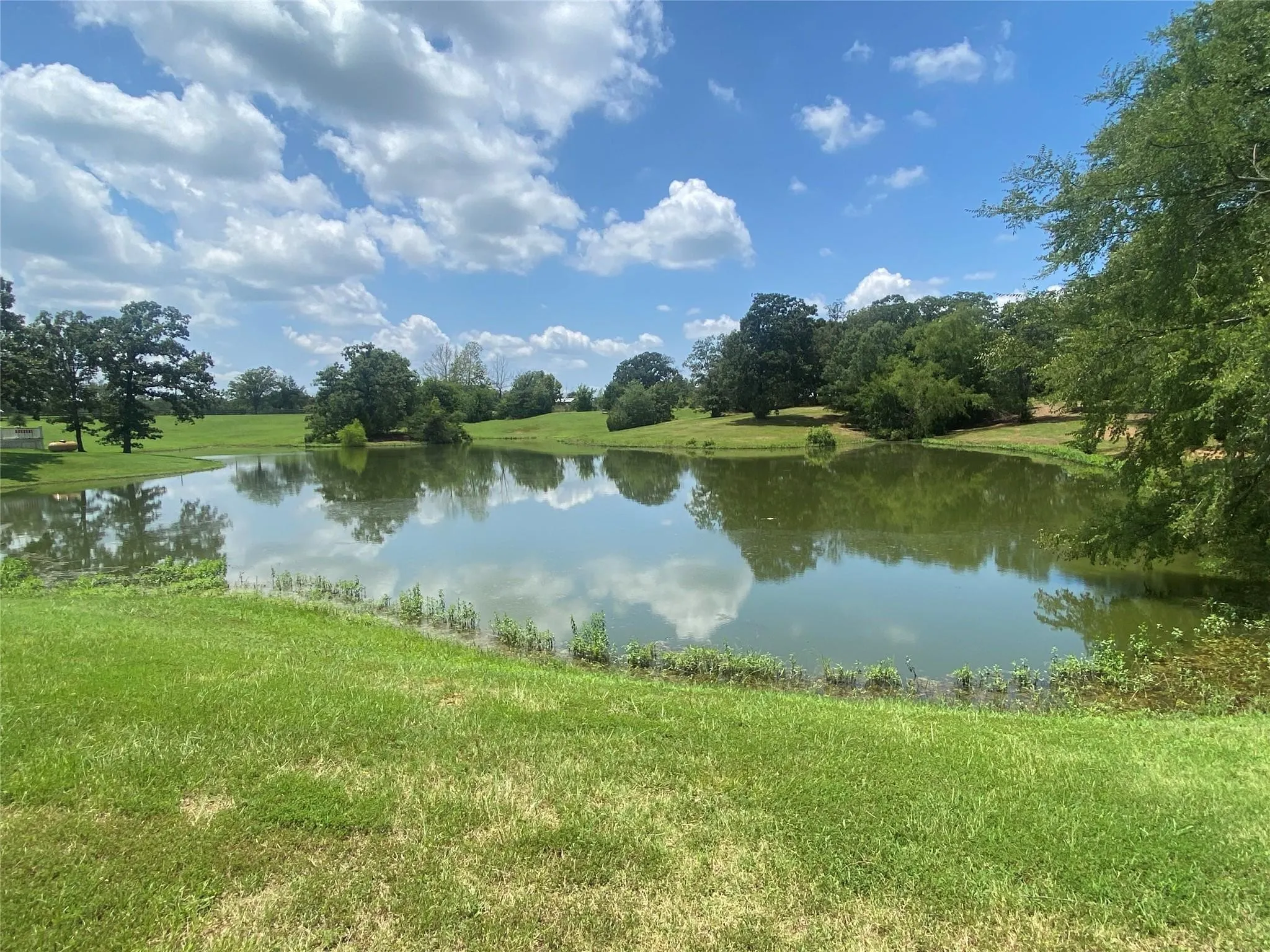 Single Family Residence For Sale in Lamar County , 7837 Farm Road 2648, Paris, Texas 75462, 5 Bedroom, 3 Bathroom, 3 Garage spaces, 3,393 Sqft, built in 1982, mls#21322809, Real Estate Agent in Paris, Homes For Sale in Lamar county, Homes For Sale in Paris, Realtor in Paris Texas, Real Estate Brokerage Independent Realty Texas, Luminita Cordes Realtor