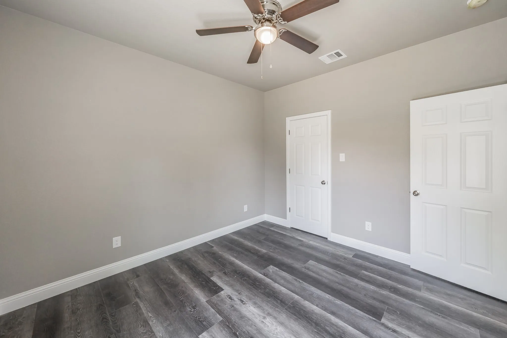Single Family Residence For Sale in Montague County , 708 Elba Street, Bowie, Texas 76230, 3 Bedroom, 2 Bathroom, Garage spaces, 1,462 Sqft, built in 2023, mls#21324665, Real Estate Agent in Bowie, Homes For Sale in Montague county, Homes For Sale in Bowie, Realtor in Bowie Texas, Real Estate Brokerage Independent Realty Texas, Luminita Cordes Realtor