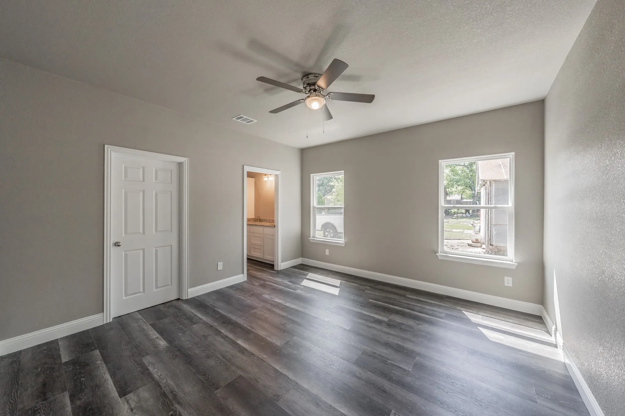 Single Family Residence For Sale in Montague County , 708 Elba Street, Bowie, Texas 76230, 3 Bedroom, 2 Bathroom, Garage spaces, 1,462 Sqft, built in 2023, mls#21324665, Real Estate Agent in Bowie, Homes For Sale in Montague county, Homes For Sale in Bowie, Realtor in Bowie Texas, Real Estate Brokerage Independent Realty Texas, Luminita Cordes Realtor