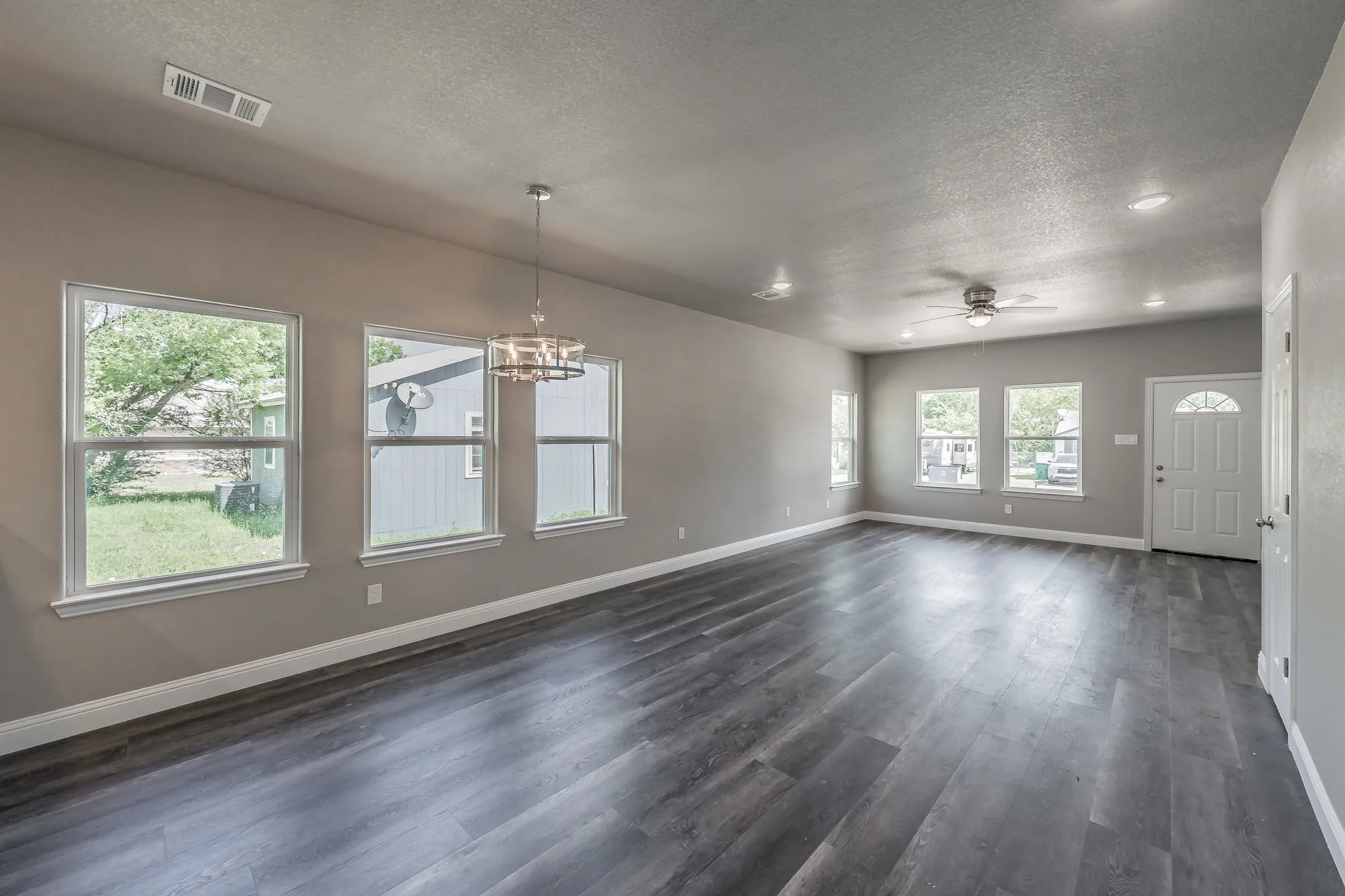 Single Family Residence For Sale in Montague County , 708 Elba Street, Bowie, Texas 76230, 3 Bedroom, 2 Bathroom, Garage spaces, 1,462 Sqft, built in 2023, mls#21324665, Real Estate Agent in Bowie, Homes For Sale in Montague county, Homes For Sale in Bowie, Realtor in Bowie Texas, Real Estate Brokerage Independent Realty Texas, Luminita Cordes Realtor