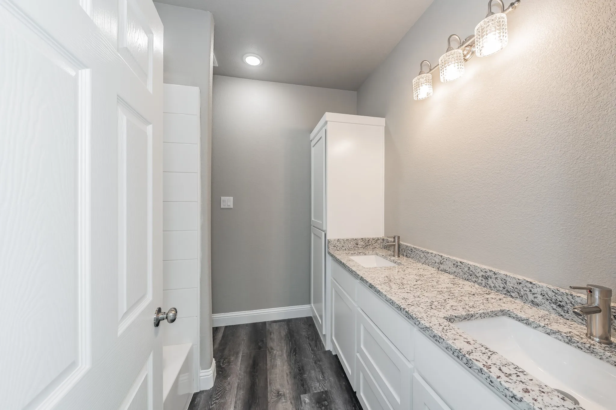 Single Family Residence For Sale in Montague County , 708 Elba Street, Bowie, Texas 76230, 3 Bedroom, 2 Bathroom, Garage spaces, 1,462 Sqft, built in 2023, mls#21324665, Real Estate Agent in Bowie, Homes For Sale in Montague county, Homes For Sale in Bowie, Realtor in Bowie Texas, Real Estate Brokerage Independent Realty Texas, Luminita Cordes Realtor