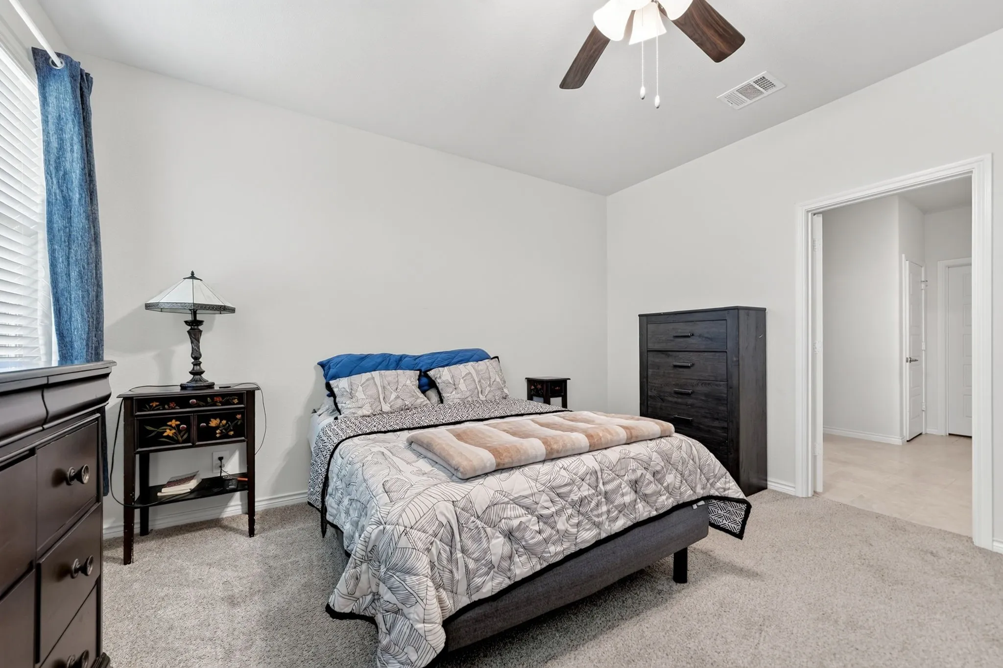 Single Family Residence For Sale in Denton County , 10105 Sunnyview Lane, Aubrey, Texas 76227, 3 Bedroom, 2 Bathroom, 2 Garage spaces, 1,781 Sqft, built in 2024, mls#21324107, Real Estate Agent in Aubrey, Homes For Sale in Denton county, Homes For Sale in Aubrey, Realtor in Aubrey Texas, Real Estate Brokerage Independent Realty Texas, Luminita Cordes Realtor