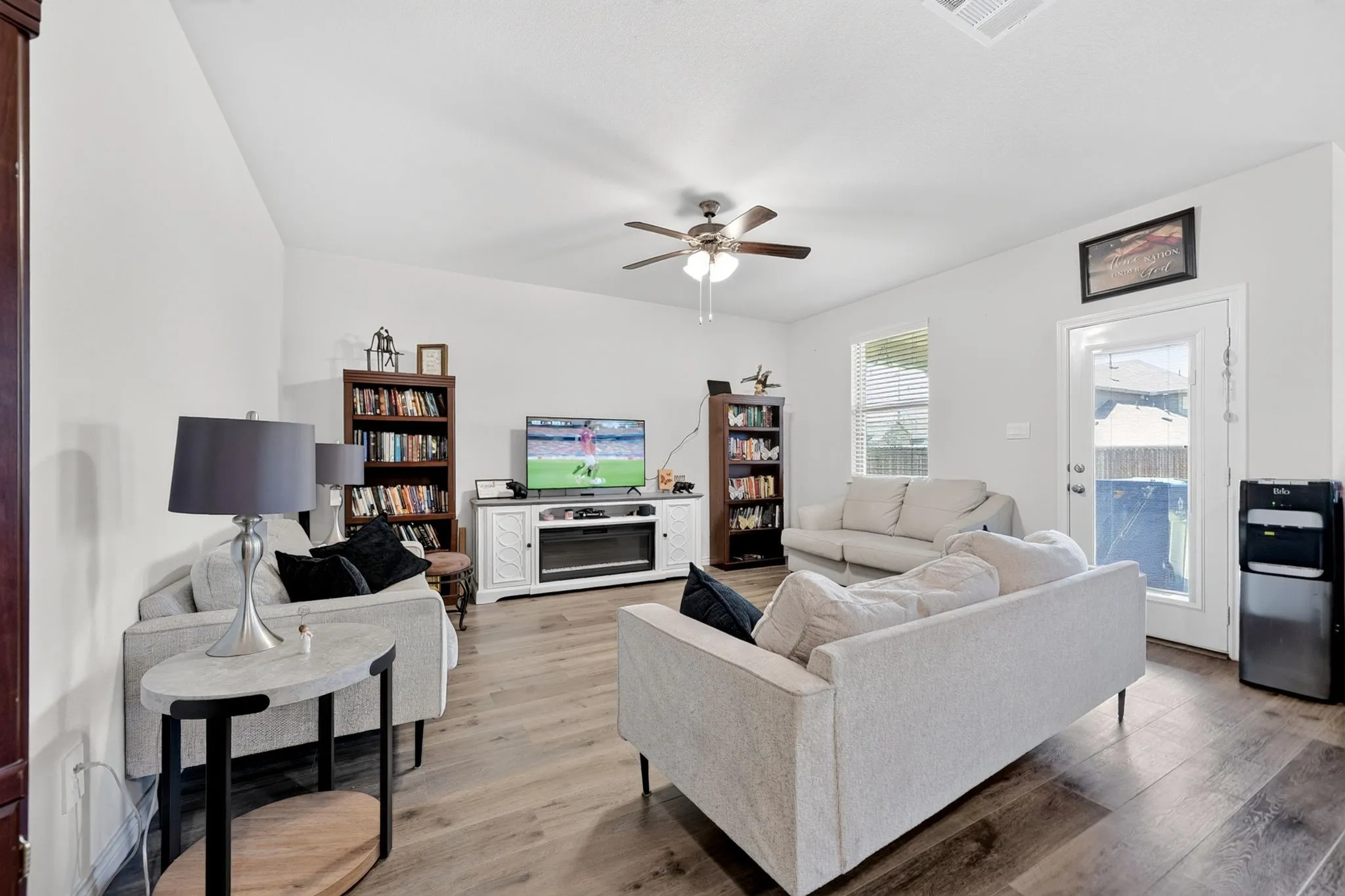 Single Family Residence For Sale in Denton County , 10105 Sunnyview Lane, Aubrey, Texas 76227, 3 Bedroom, 2 Bathroom, 2 Garage spaces, 1,781 Sqft, built in 2024, mls#21324107, Real Estate Agent in Aubrey, Homes For Sale in Denton county, Homes For Sale in Aubrey, Realtor in Aubrey Texas, Real Estate Brokerage Independent Realty Texas, Luminita Cordes Realtor