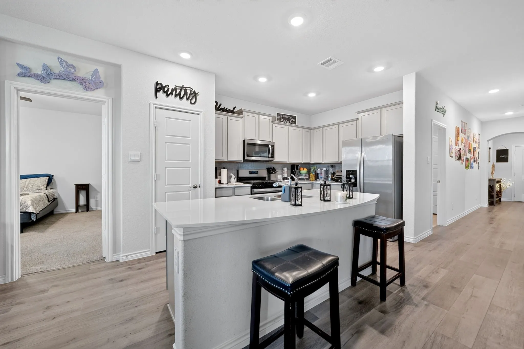 Single Family Residence For Sale in Denton County , 10105 Sunnyview Lane, Aubrey, Texas 76227, 3 Bedroom, 2 Bathroom, 2 Garage spaces, 1,781 Sqft, built in 2024, mls#21324107, Real Estate Agent in Aubrey, Homes For Sale in Denton county, Homes For Sale in Aubrey, Realtor in Aubrey Texas, Real Estate Brokerage Independent Realty Texas, Luminita Cordes Realtor