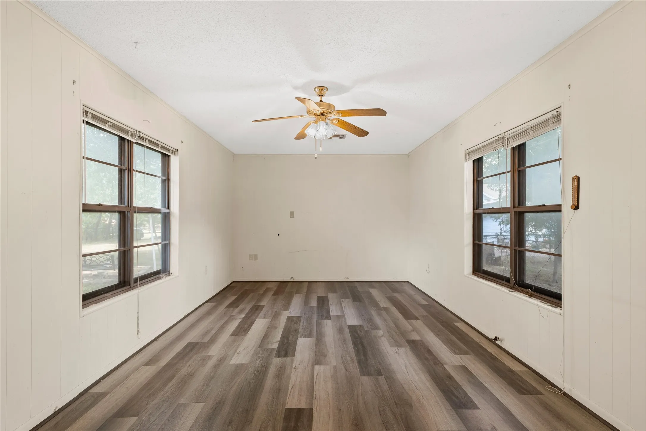 Single Family Residence For Sale in Mc Lennan County , 207 N Marable Street, West, Texas 76691, 3 Bedrooms, 2 Bathrooms, 2 Garage spaces, 1,721 Sqft, built in 1950, Price $239,900, mls#21323400, Real Estate Agent in West, Homes For Sale in Mc Lennan county, Homes For Sale in West, Realtor in West Texas, Real Estate Brokerage Independent Realty Texas, Luminita Cordes Realtor