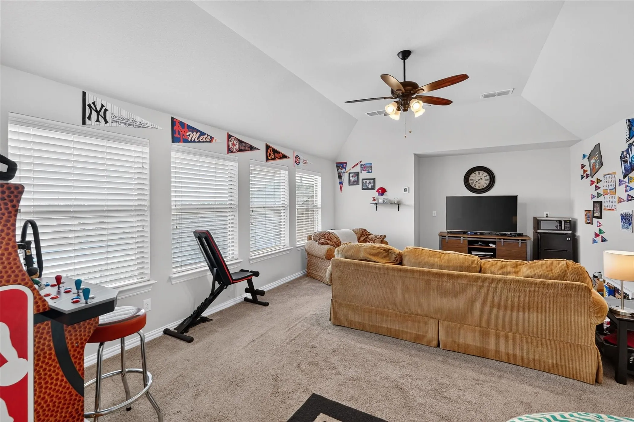 Single Family Residence For Sale in Dallas County , 6706 Blackstone Drive, Sachse, Texas 75048, 5 Bedroom, 6 Bathroom, 4 Garage spaces, 5,256 Sqft, built in 2018, mls#21308630, Real Estate Agent in Sachse, Homes For Sale in Dallas county, Homes For Sale in Sachse, Realtor in Sachse Texas, Real Estate Brokerage Independent Realty Texas, Luminita Cordes Realtor