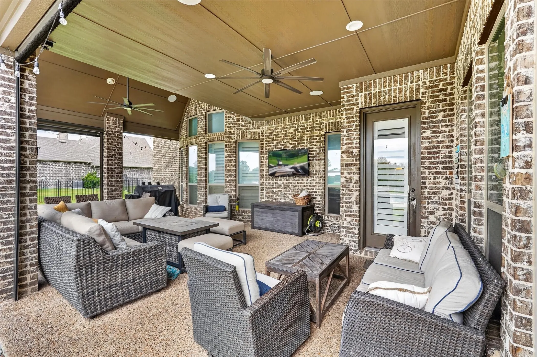 Single Family Residence For Sale in Dallas County , 6706 Blackstone Drive, Sachse, Texas 75048, 5 Bedroom, 6 Bathroom, 4 Garage spaces, 5,256 Sqft, built in 2018, mls#21308630, Real Estate Agent in Sachse, Homes For Sale in Dallas county, Homes For Sale in Sachse, Realtor in Sachse Texas, Real Estate Brokerage Independent Realty Texas, Luminita Cordes Realtor
