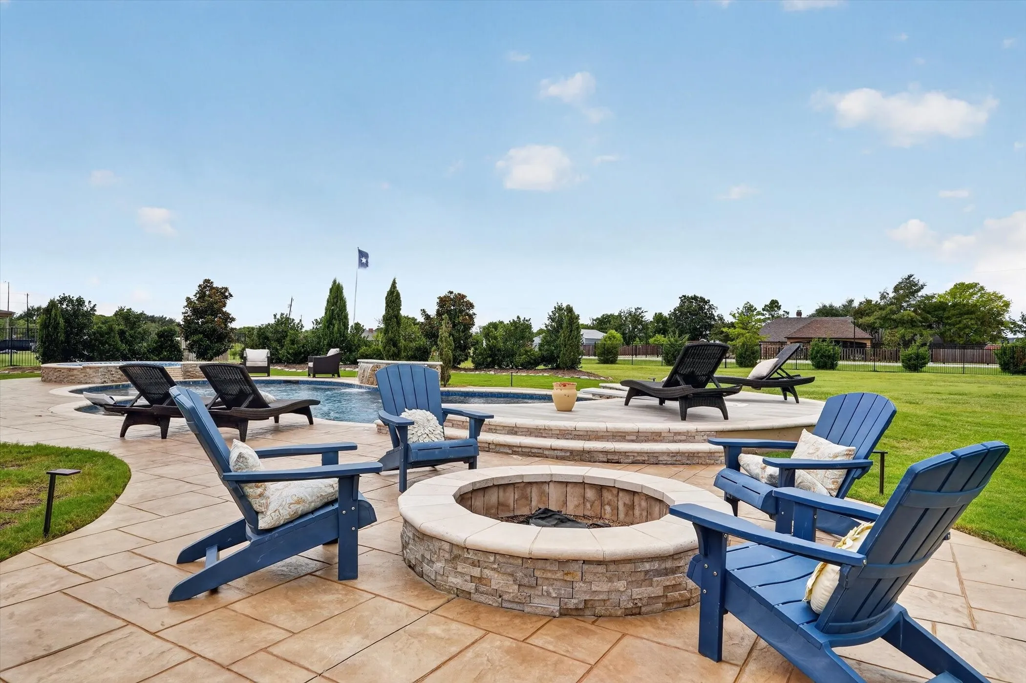Single Family Residence For Sale in Dallas County , 6706 Blackstone Drive, Sachse, Texas 75048, 5 Bedroom, 6 Bathroom, 4 Garage spaces, 5,256 Sqft, built in 2018, mls#21308630, Real Estate Agent in Sachse, Homes For Sale in Dallas county, Homes For Sale in Sachse, Realtor in Sachse Texas, Real Estate Brokerage Independent Realty Texas, Luminita Cordes Realtor