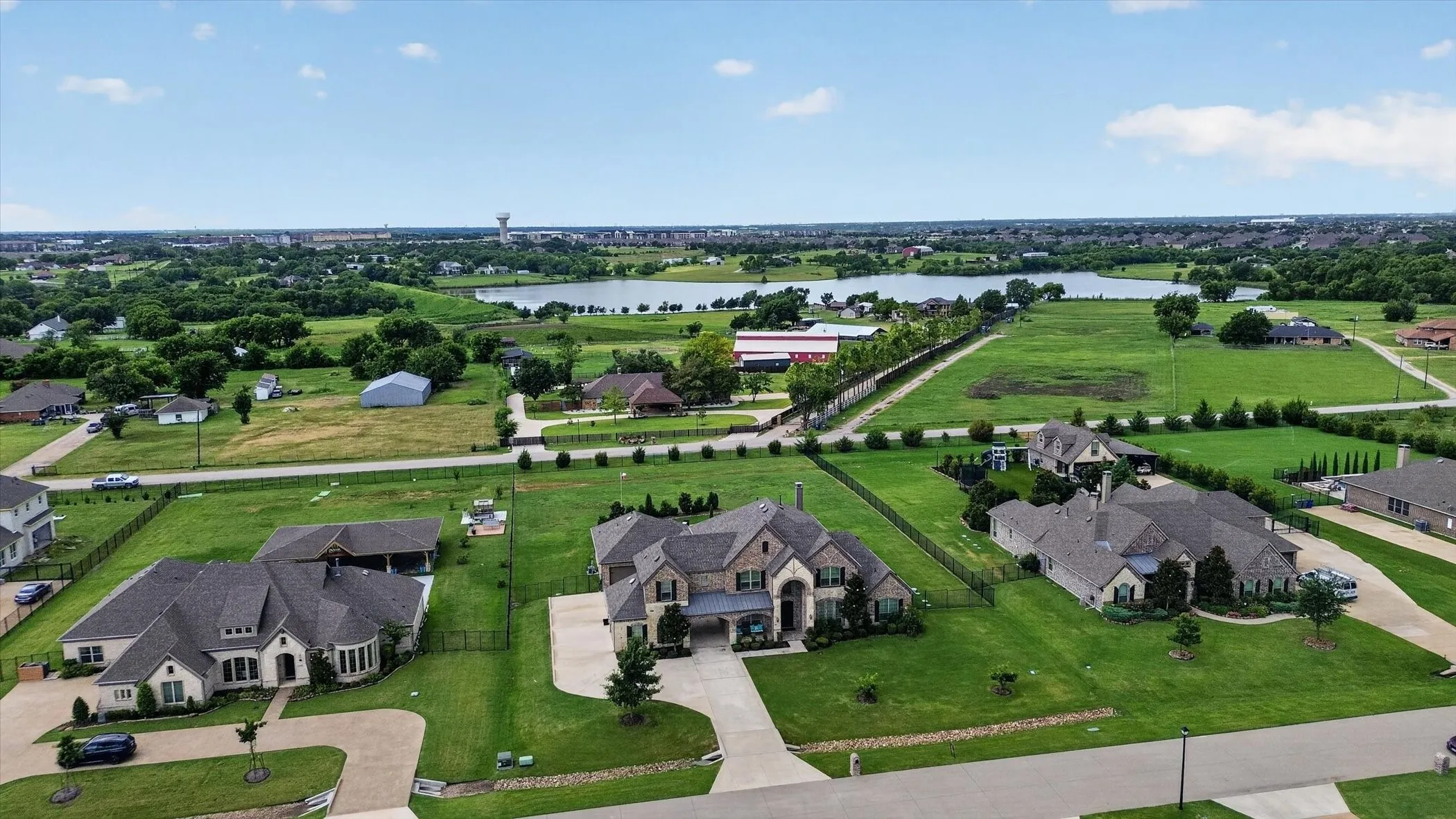 Single Family Residence For Sale in Dallas County , 6706 Blackstone Drive, Sachse, Texas 75048, 5 Bedroom, 6 Bathroom, 4 Garage spaces, 5,256 Sqft, built in 2018, mls#21308630, Real Estate Agent in Sachse, Homes For Sale in Dallas county, Homes For Sale in Sachse, Realtor in Sachse Texas, Real Estate Brokerage Independent Realty Texas, Luminita Cordes Realtor