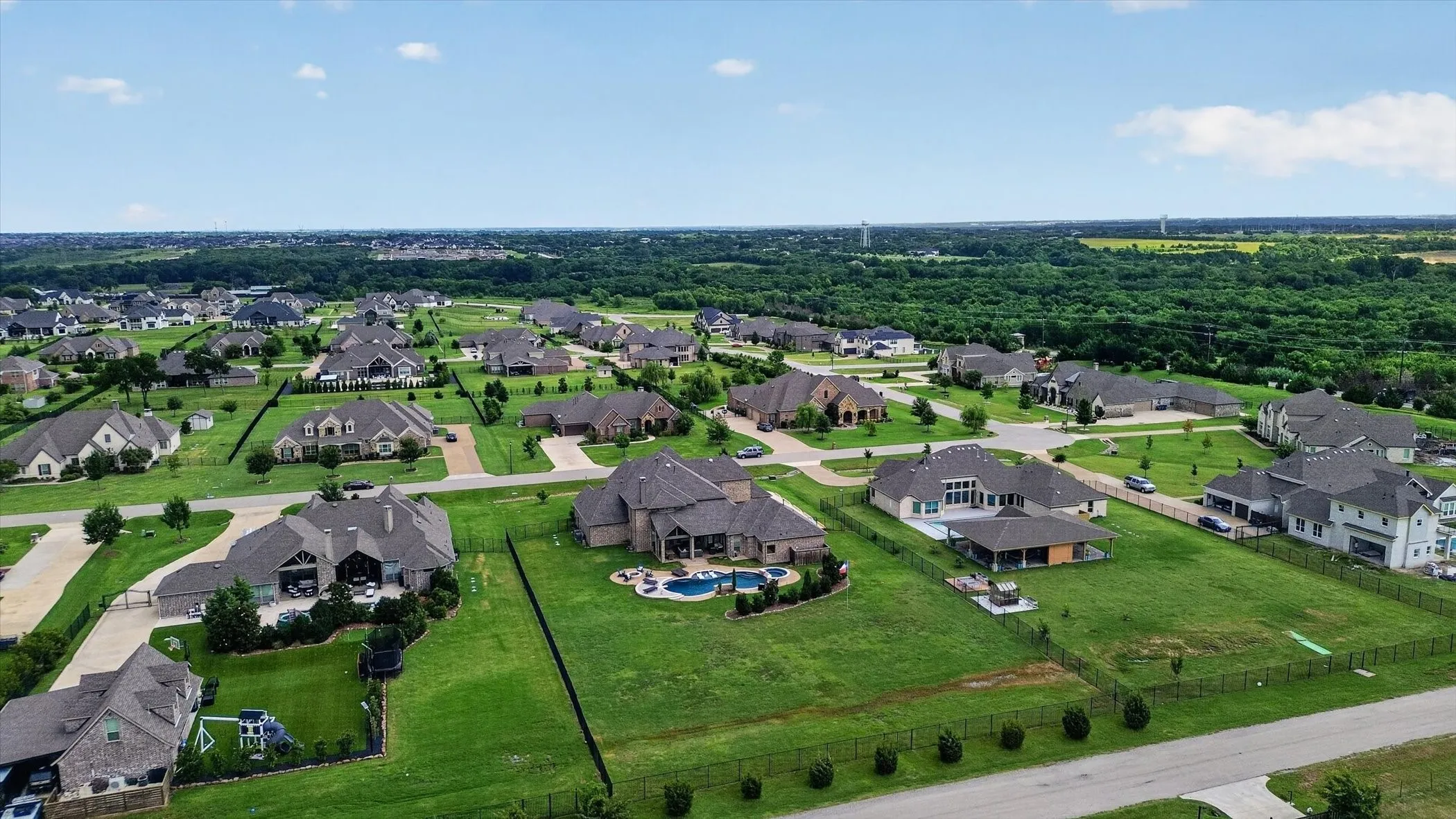 Single Family Residence For Sale in Dallas County , 6706 Blackstone Drive, Sachse, Texas 75048, 5 Bedroom, 6 Bathroom, 4 Garage spaces, 5,256 Sqft, built in 2018, mls#21308630, Real Estate Agent in Sachse, Homes For Sale in Dallas county, Homes For Sale in Sachse, Realtor in Sachse Texas, Real Estate Brokerage Independent Realty Texas, Luminita Cordes Realtor