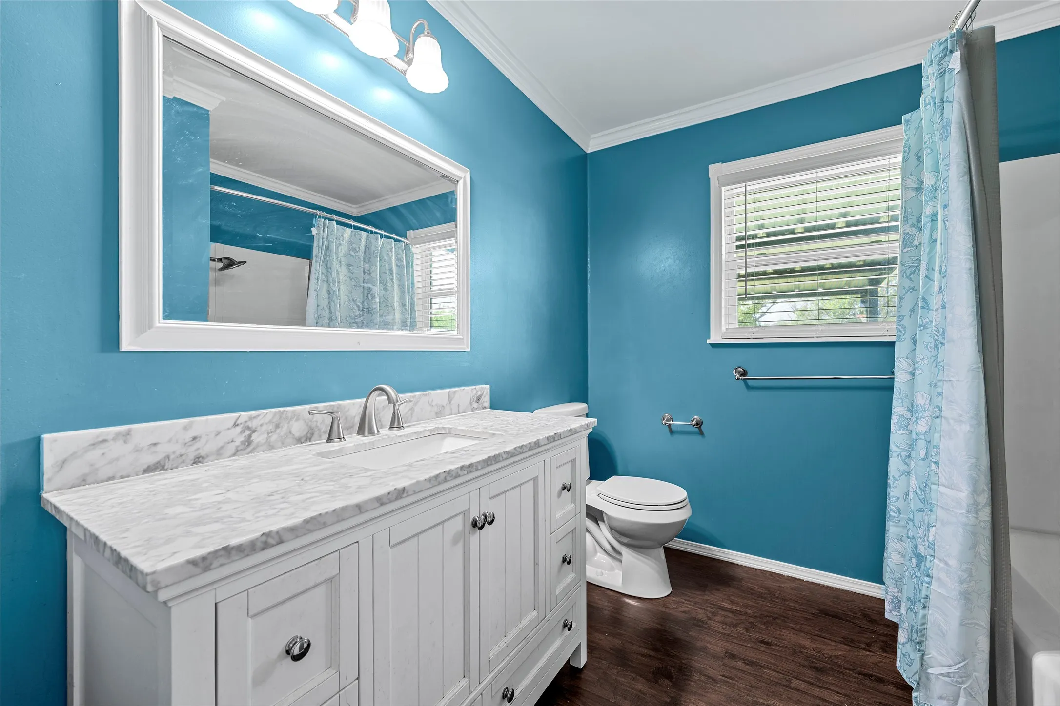 Single Family Residence For Sale in Mc Lennan County , 525 W 7th Street, Crawford, Texas 76638, 4 Bedroom, 2 Bathroom, Garage spaces, 2,264 Sqft, built in 1965, mls#21321860, Real Estate Agent in Crawford, Homes For Sale in Mc Lennan county, Homes For Sale in Crawford, Realtor in Crawford Texas, Real Estate Brokerage Independent Realty Texas, Luminita Cordes Realtor