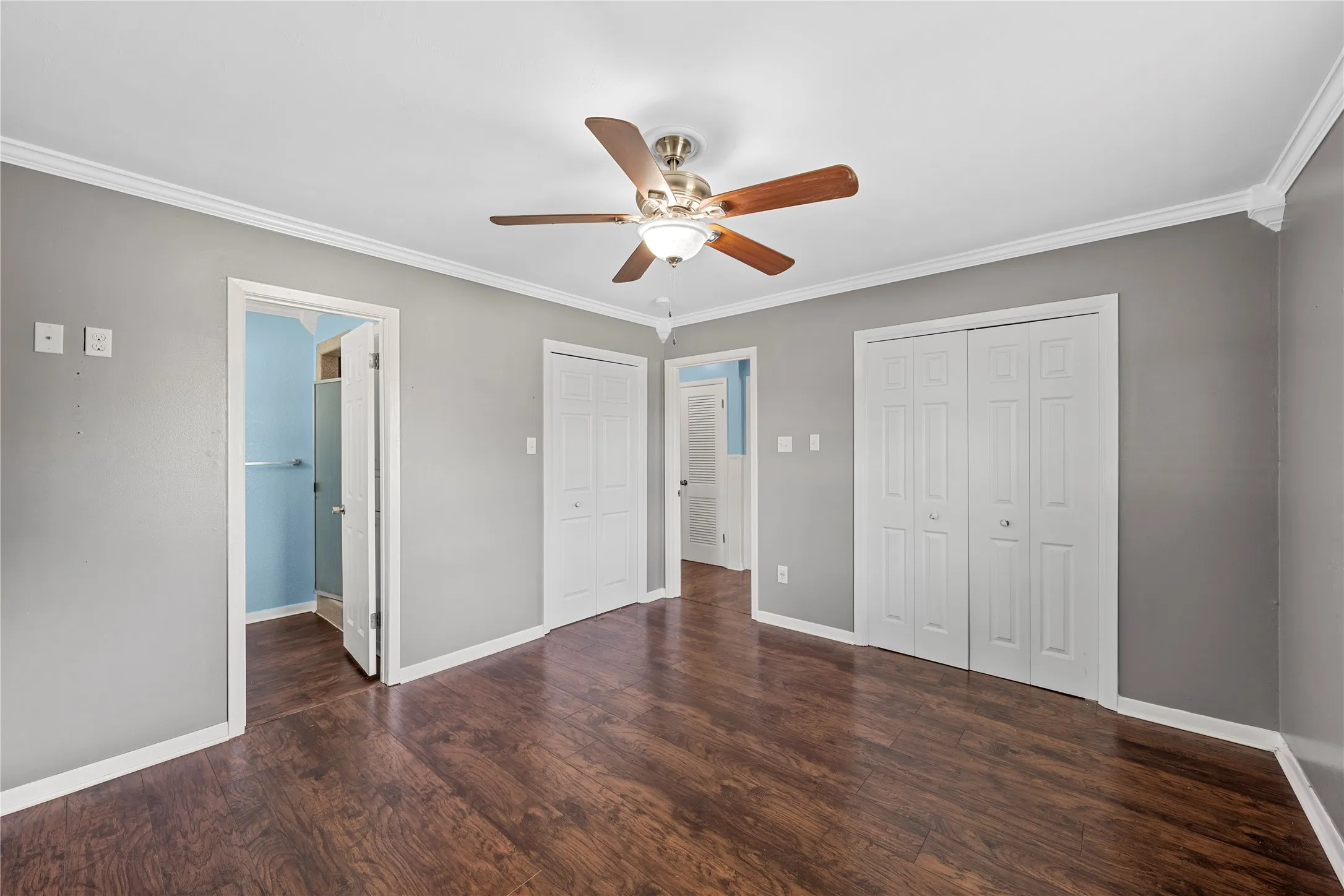 Single Family Residence For Sale in Mc Lennan County , 525 W 7th Street, Crawford, Texas 76638, 4 Bedroom, 2 Bathroom, Garage spaces, 2,264 Sqft, built in 1965, mls#21321860, Real Estate Agent in Crawford, Homes For Sale in Mc Lennan county, Homes For Sale in Crawford, Realtor in Crawford Texas, Real Estate Brokerage Independent Realty Texas, Luminita Cordes Realtor