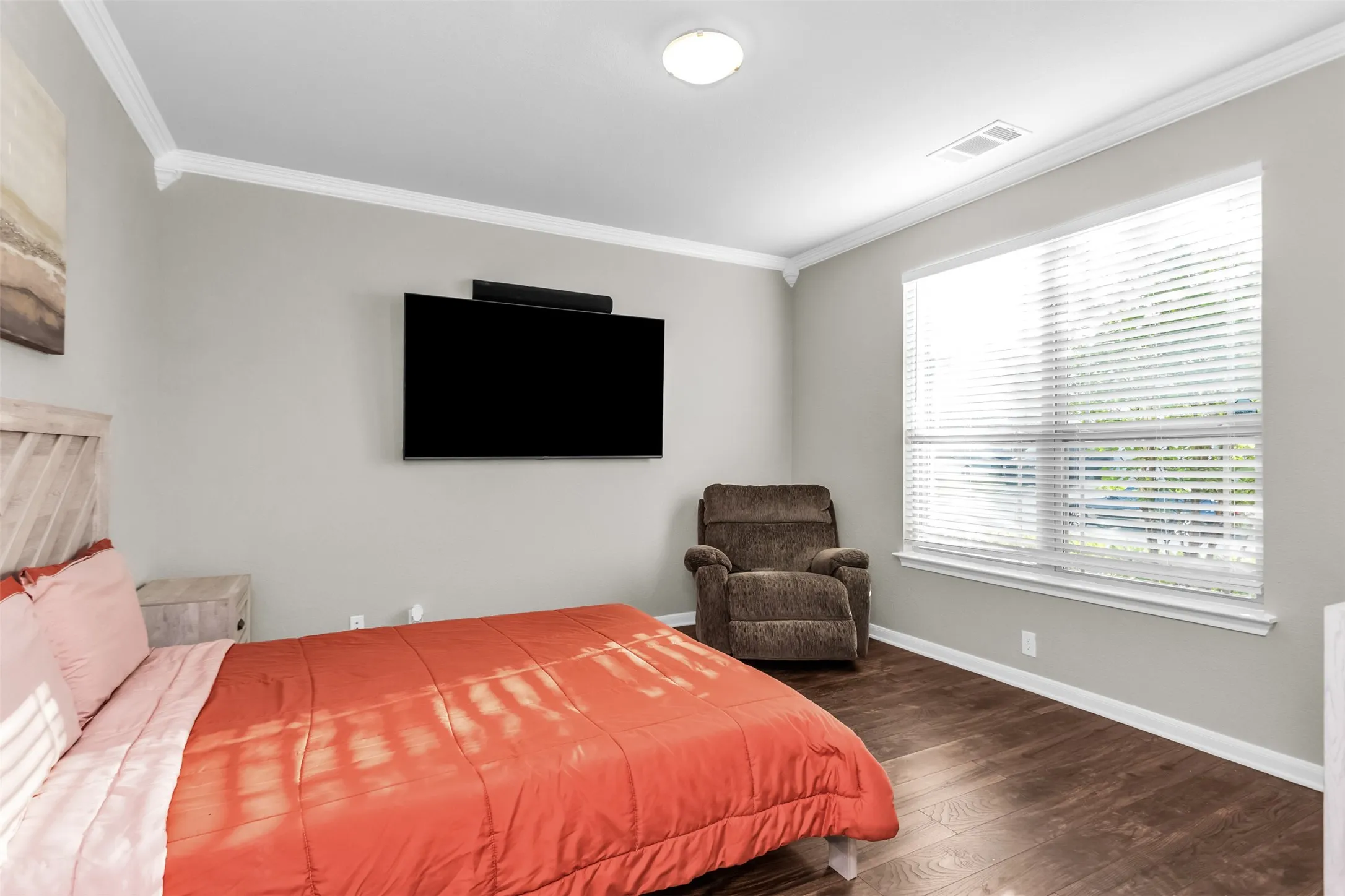 Single Family Residence For Sale in Dallas County , 529 Bermuda Avenue, Lancaster, Texas 75146, 5 Bedroom, 4 Bathroom, 2 Garage spaces, 3,106 Sqft, built in 2022, mls#21305053, Real Estate Agent in Lancaster, Homes For Sale in Dallas county, Homes For Sale in Lancaster, Realtor in Lancaster Texas, Real Estate Brokerage Independent Realty Texas, Luminita Cordes Realtor