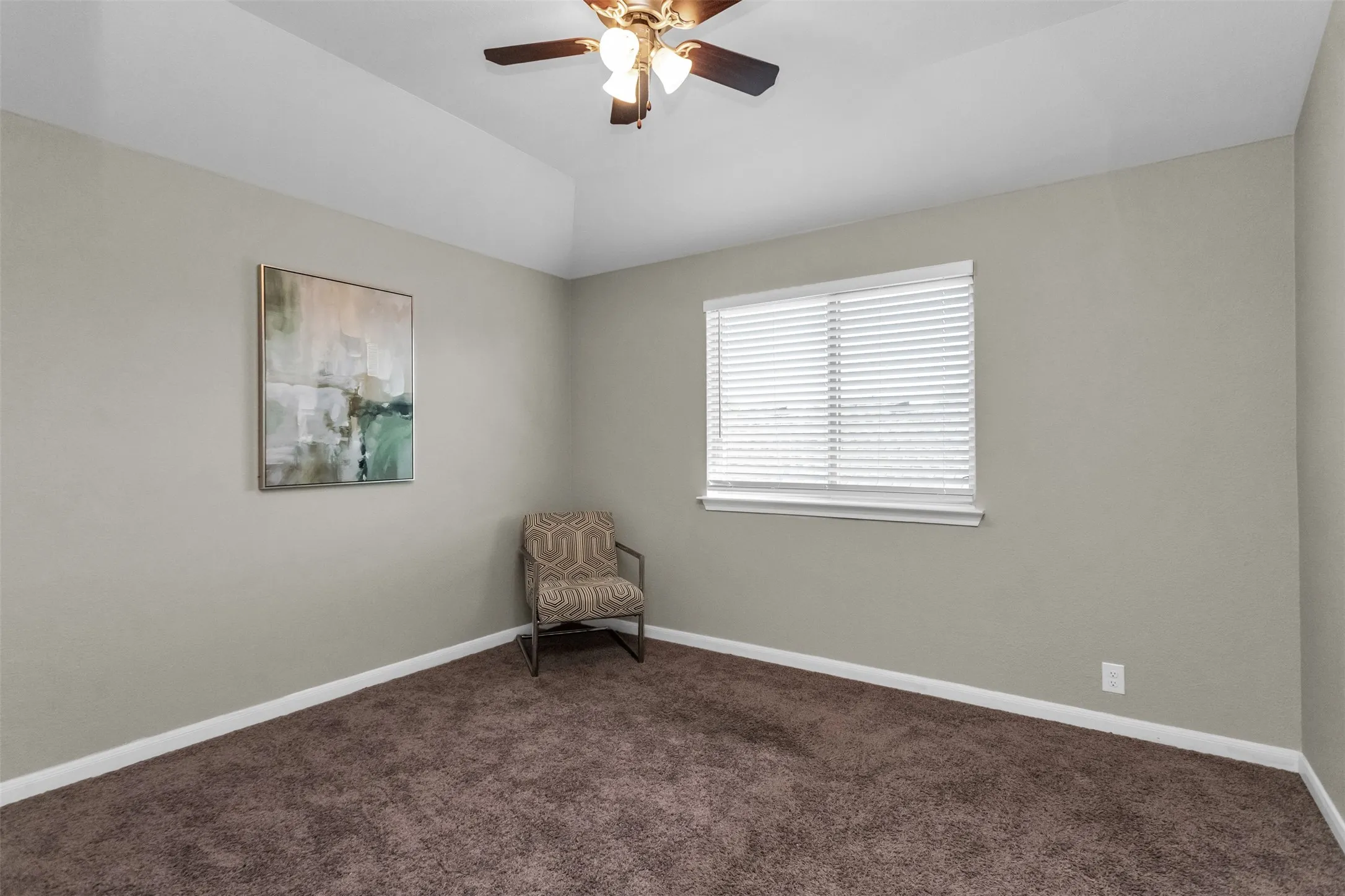 Single Family Residence For Sale in Dallas County , 529 Bermuda Avenue, Lancaster, Texas 75146, 5 Bedroom, 4 Bathroom, 2 Garage spaces, 3,106 Sqft, built in 2022, mls#21305053, Real Estate Agent in Lancaster, Homes For Sale in Dallas county, Homes For Sale in Lancaster, Realtor in Lancaster Texas, Real Estate Brokerage Independent Realty Texas, Luminita Cordes Realtor