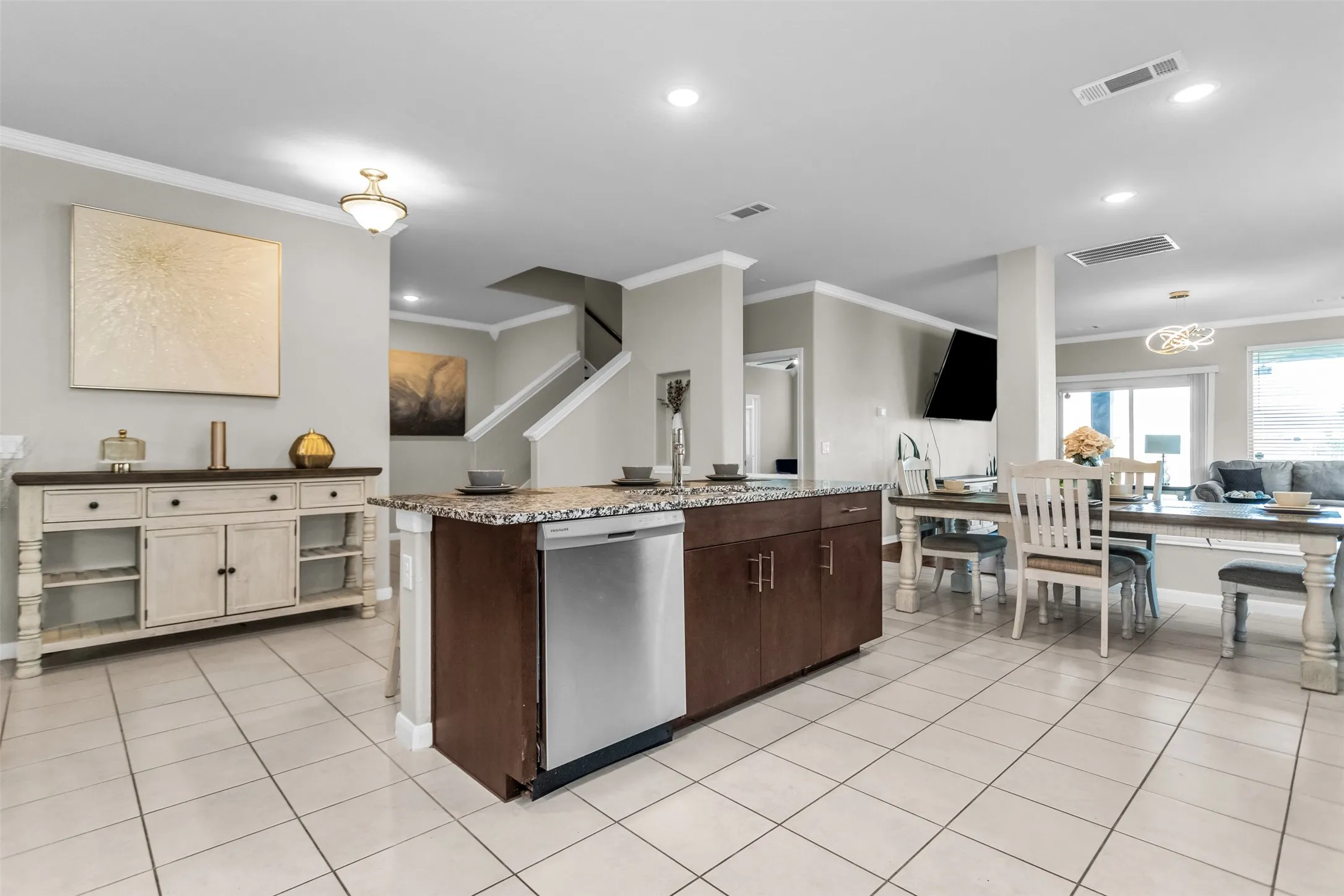 Single Family Residence For Sale in Dallas County , 529 Bermuda Avenue, Lancaster, Texas 75146, 5 Bedroom, 4 Bathroom, 2 Garage spaces, 3,106 Sqft, built in 2022, mls#21305053, Real Estate Agent in Lancaster, Homes For Sale in Dallas county, Homes For Sale in Lancaster, Realtor in Lancaster Texas, Real Estate Brokerage Independent Realty Texas, Luminita Cordes Realtor