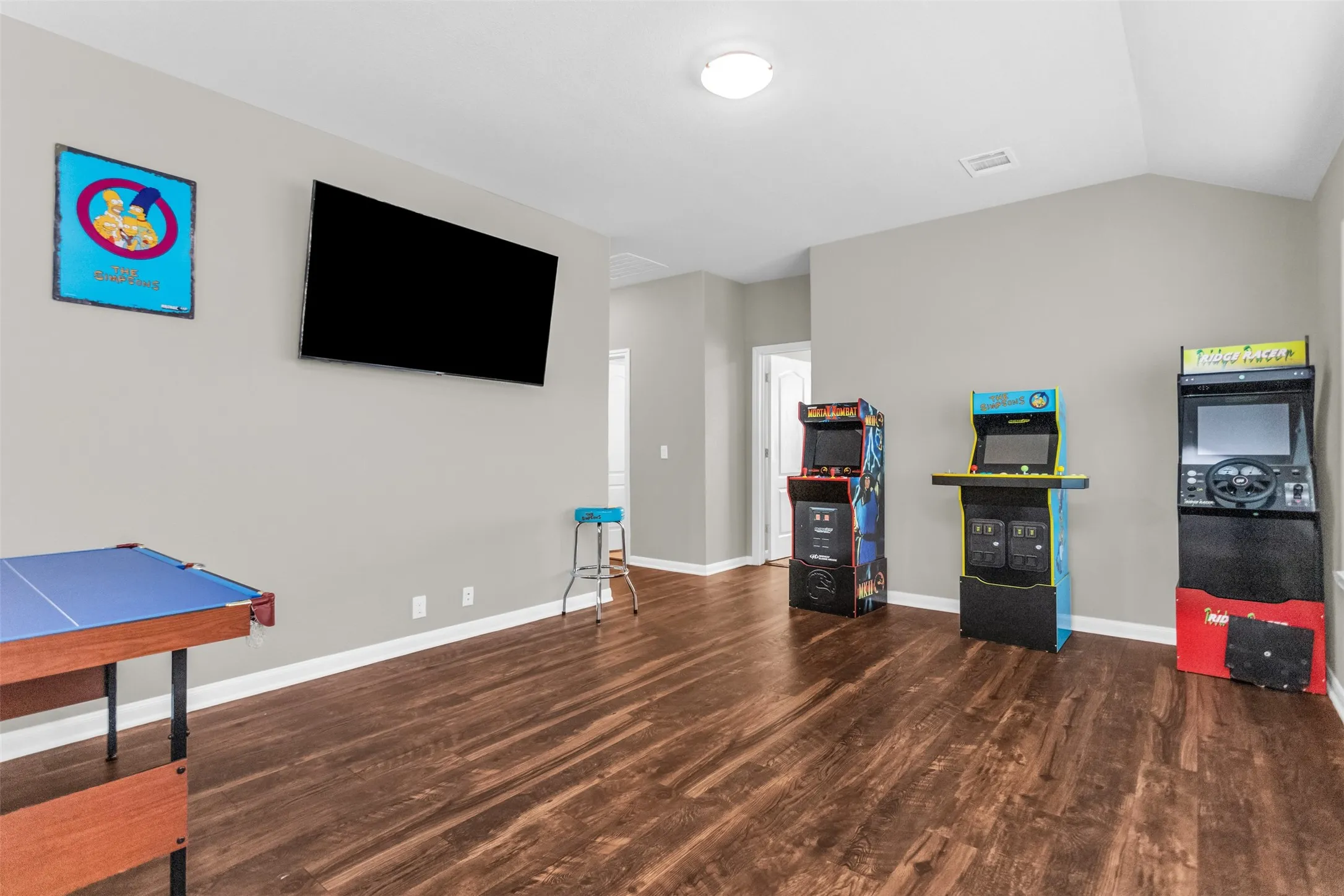 Single Family Residence For Sale in Dallas County , 529 Bermuda Avenue, Lancaster, Texas 75146, 5 Bedroom, 4 Bathroom, 2 Garage spaces, 3,106 Sqft, built in 2022, mls#21305053, Real Estate Agent in Lancaster, Homes For Sale in Dallas county, Homes For Sale in Lancaster, Realtor in Lancaster Texas, Real Estate Brokerage Independent Realty Texas, Luminita Cordes Realtor