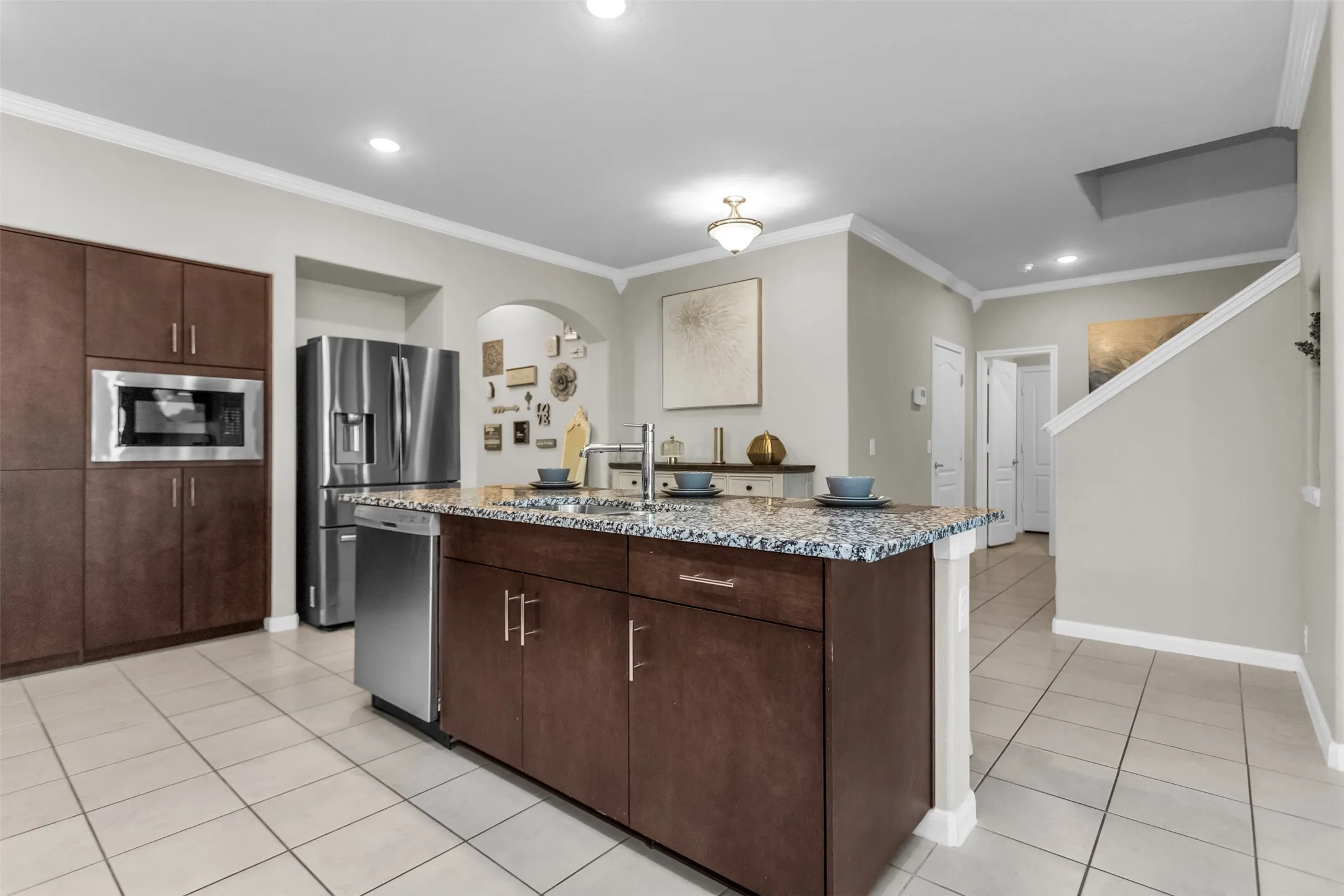 Single Family Residence For Sale in Dallas County , 529 Bermuda Avenue, Lancaster, Texas 75146, 5 Bedroom, 4 Bathroom, 2 Garage spaces, 3,106 Sqft, built in 2022, mls#21305053, Real Estate Agent in Lancaster, Homes For Sale in Dallas county, Homes For Sale in Lancaster, Realtor in Lancaster Texas, Real Estate Brokerage Independent Realty Texas, Luminita Cordes Realtor