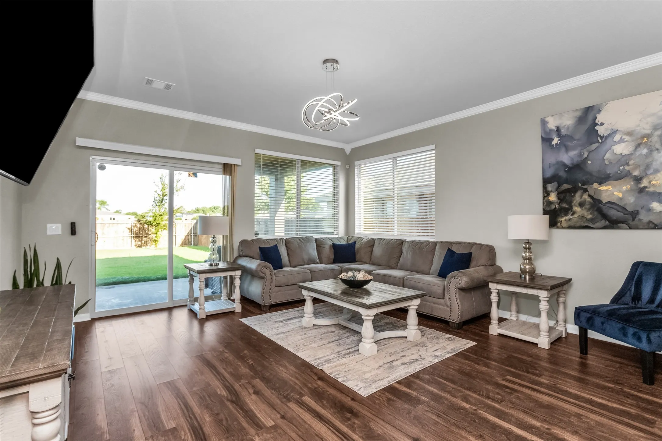 Single Family Residence For Sale in Dallas County , 529 Bermuda Avenue, Lancaster, Texas 75146, 5 Bedroom, 4 Bathroom, 2 Garage spaces, 3,106 Sqft, built in 2022, mls#21305053, Real Estate Agent in Lancaster, Homes For Sale in Dallas county, Homes For Sale in Lancaster, Realtor in Lancaster Texas, Real Estate Brokerage Independent Realty Texas, Luminita Cordes Realtor
