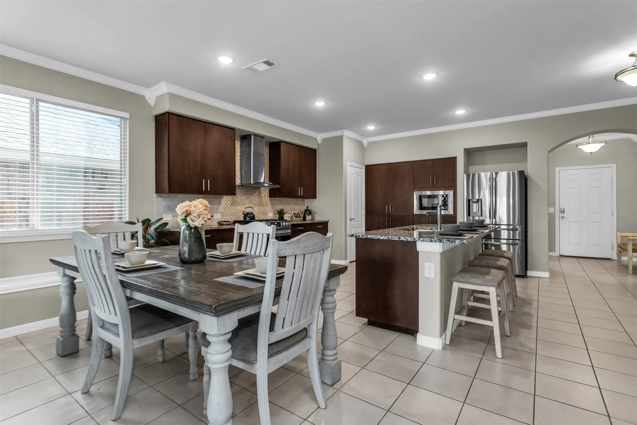 Single Family Residence For Sale in Dallas County , 529 Bermuda Avenue, Lancaster, Texas 75146, 5 Bedroom, 4 Bathroom, 2 Garage spaces, 3,106 Sqft, built in 2022, mls#21305053, Real Estate Agent in Lancaster, Homes For Sale in Dallas county, Homes For Sale in Lancaster, Realtor in Lancaster Texas, Real Estate Brokerage Independent Realty Texas, Luminita Cordes Realtor