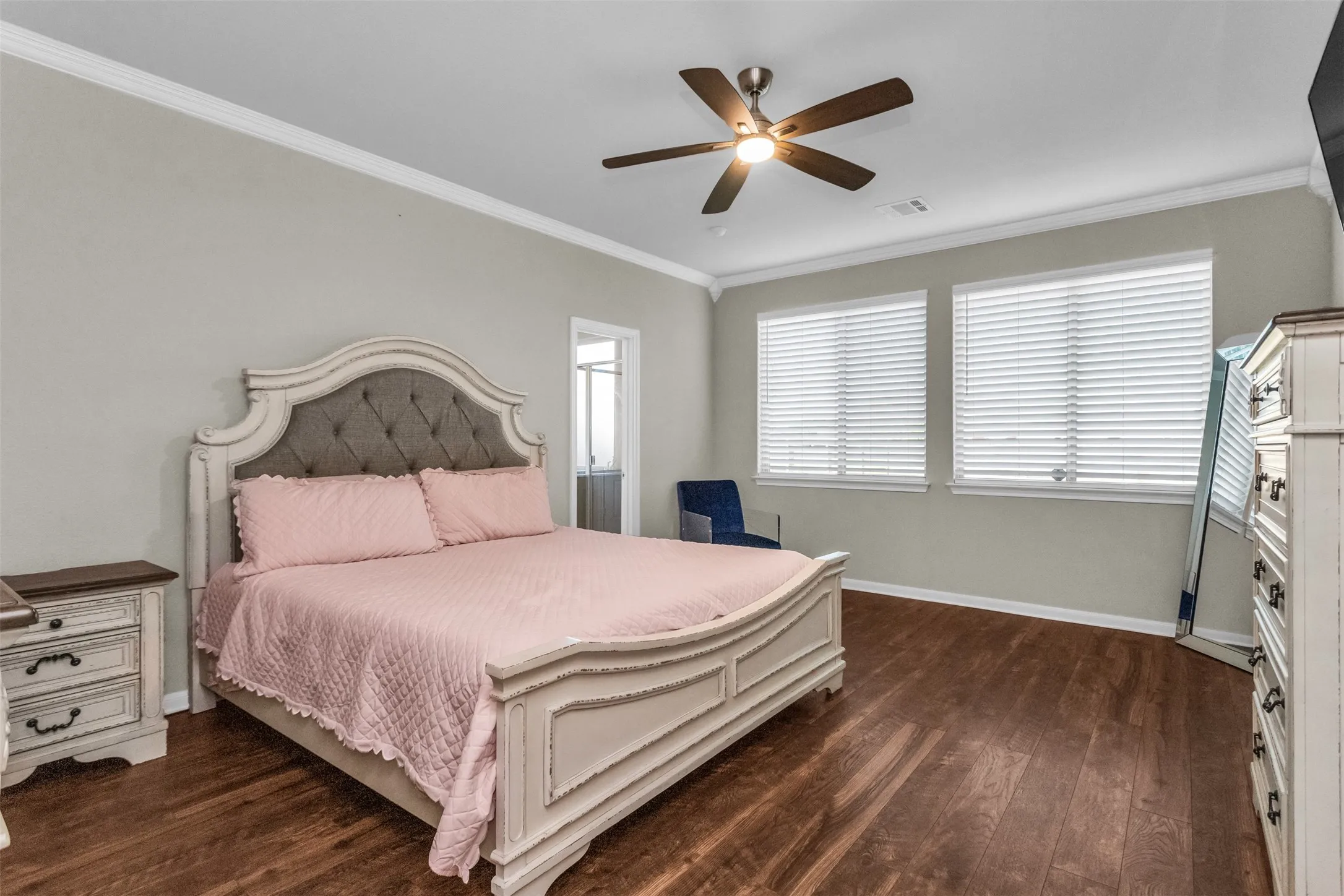 Single Family Residence For Sale in Dallas County , 529 Bermuda Avenue, Lancaster, Texas 75146, 5 Bedroom, 4 Bathroom, 2 Garage spaces, 3,106 Sqft, built in 2022, mls#21305053, Real Estate Agent in Lancaster, Homes For Sale in Dallas county, Homes For Sale in Lancaster, Realtor in Lancaster Texas, Real Estate Brokerage Independent Realty Texas, Luminita Cordes Realtor