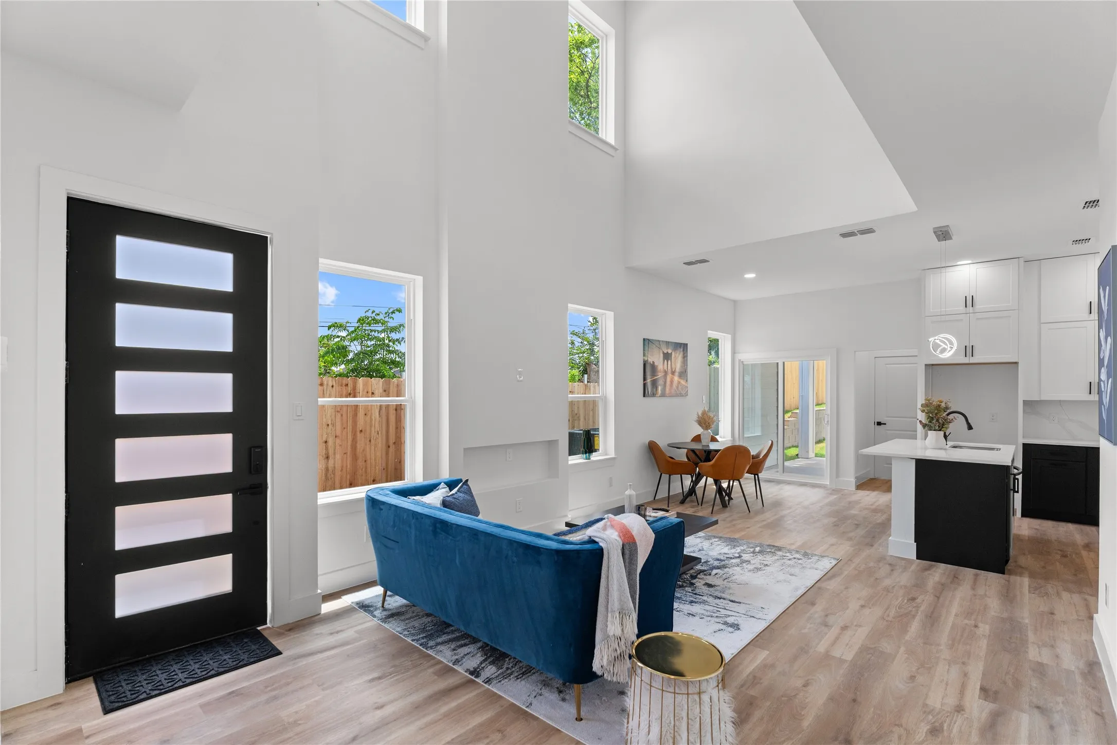 Duplex For Sale in Dallas County , 520 & 522 Woodbine Avenue, Dallas, Texas 75203, 6 Bedroom, 8 Bathroom, 4 Garage spaces, 3,870 Sqft, built in 2026, mls#21297927, Real Estate Agent in Dallas, Homes For Sale in Dallas county, Homes For Sale in Dallas, Realtor in Dallas Texas, Real Estate Brokerage Independent Realty Texas, Luminita Cordes Realtor