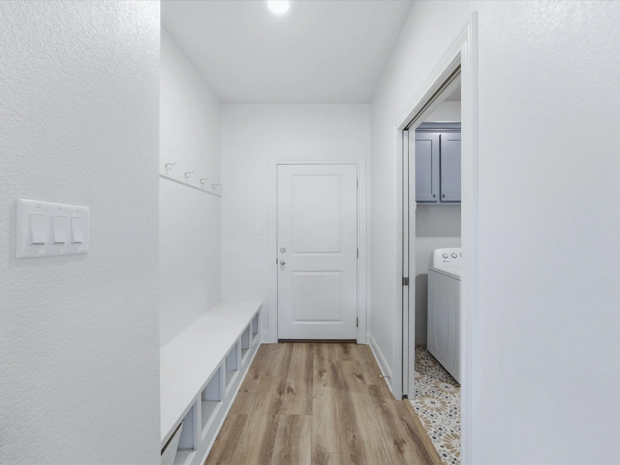 Single Family Residence For Sale in Wise County , 648 Half Moon Way, Runaway Bay, Texas 76426, 3 Bedroom, 2 Bathroom, 2 Garage spaces, 1,894 Sqft, built in 2022, mls#21324423, Real Estate Agent in Runaway Bay, Homes For Sale in Wise county, Homes For Sale in Runaway Bay, Realtor in Runaway Bay Texas, Real Estate Brokerage Independent Realty Texas, Luminita Cordes Realtor