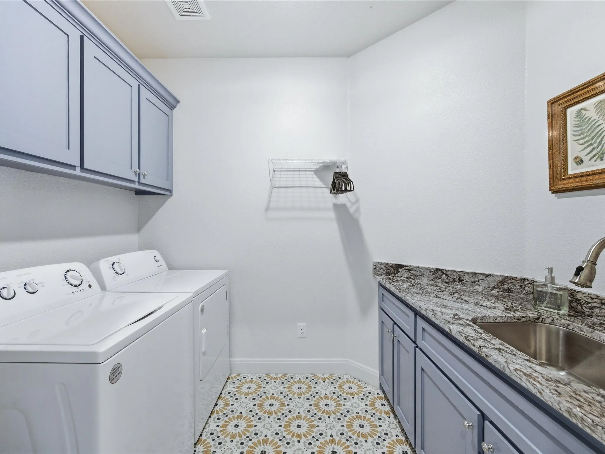 Single Family Residence For Sale in Wise County , 648 Half Moon Way, Runaway Bay, Texas 76426, 3 Bedroom, 2 Bathroom, 2 Garage spaces, 1,894 Sqft, built in 2022, mls#21324423, Real Estate Agent in Runaway Bay, Homes For Sale in Wise county, Homes For Sale in Runaway Bay, Realtor in Runaway Bay Texas, Real Estate Brokerage Independent Realty Texas, Luminita Cordes Realtor