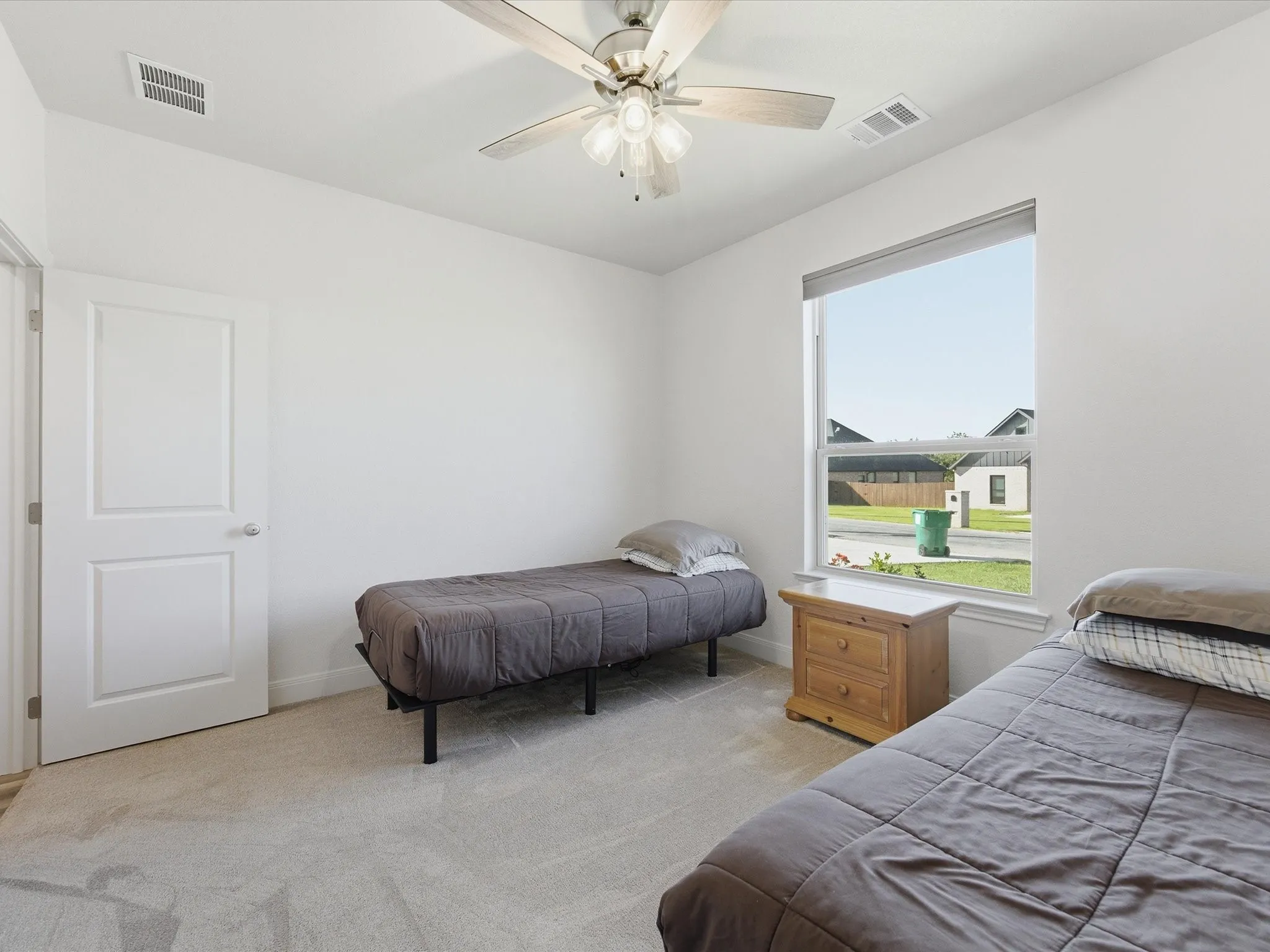 Single Family Residence For Sale in Wise County , 648 Half Moon Way, Runaway Bay, Texas 76426, 3 Bedroom, 2 Bathroom, 2 Garage spaces, 1,894 Sqft, built in 2022, mls#21324423, Real Estate Agent in Runaway Bay, Homes For Sale in Wise county, Homes For Sale in Runaway Bay, Realtor in Runaway Bay Texas, Real Estate Brokerage Independent Realty Texas, Luminita Cordes Realtor