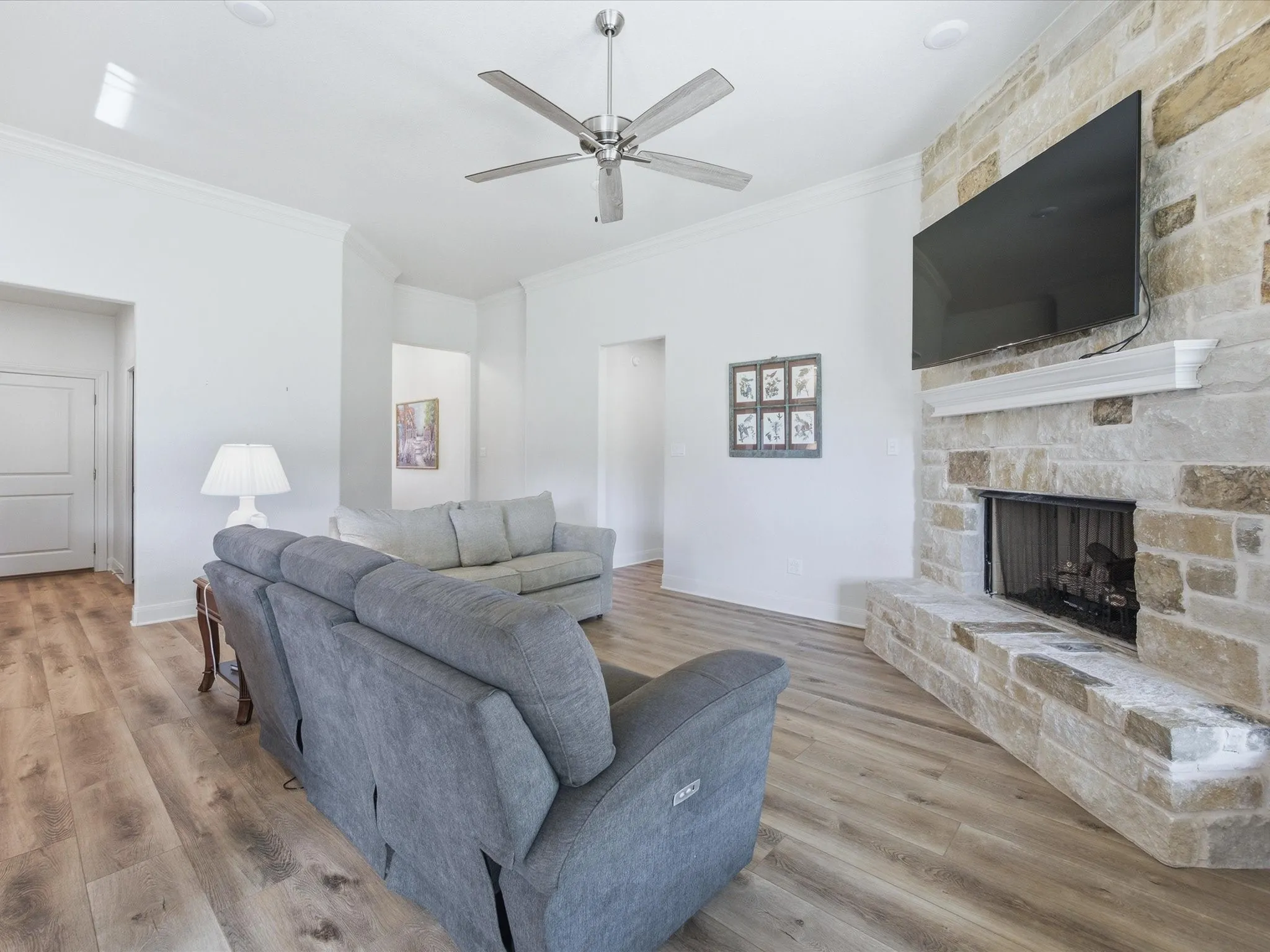 Single Family Residence For Sale in Wise County , 648 Half Moon Way, Runaway Bay, Texas 76426, 3 Bedroom, 2 Bathroom, 2 Garage spaces, 1,894 Sqft, built in 2022, mls#21324423, Real Estate Agent in Runaway Bay, Homes For Sale in Wise county, Homes For Sale in Runaway Bay, Realtor in Runaway Bay Texas, Real Estate Brokerage Independent Realty Texas, Luminita Cordes Realtor
