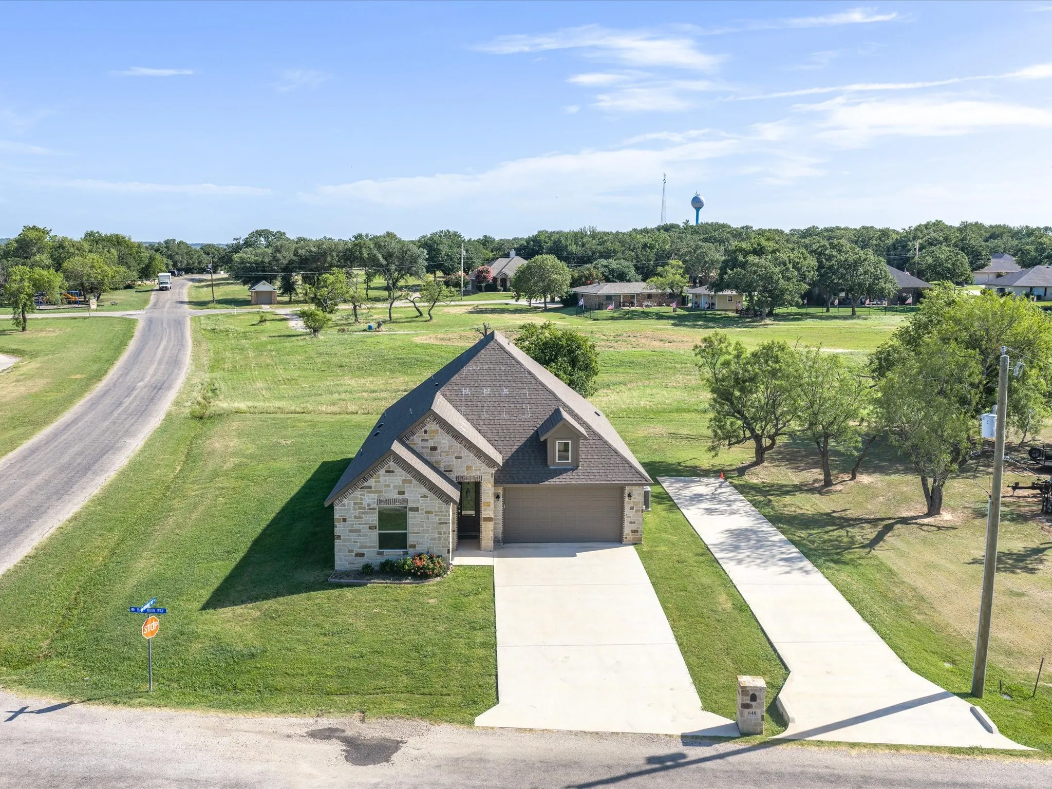 Single Family Residence For Sale in Wise County , 648 Half Moon Way, Runaway Bay, Texas 76426, 3 Bedroom, 2 Bathroom, 2 Garage spaces, 1,894 Sqft, built in 2022, mls#21324423, Real Estate Agent in Runaway Bay, Homes For Sale in Wise county, Homes For Sale in Runaway Bay, Realtor in Runaway Bay Texas, Real Estate Brokerage Independent Realty Texas, Luminita Cordes Realtor